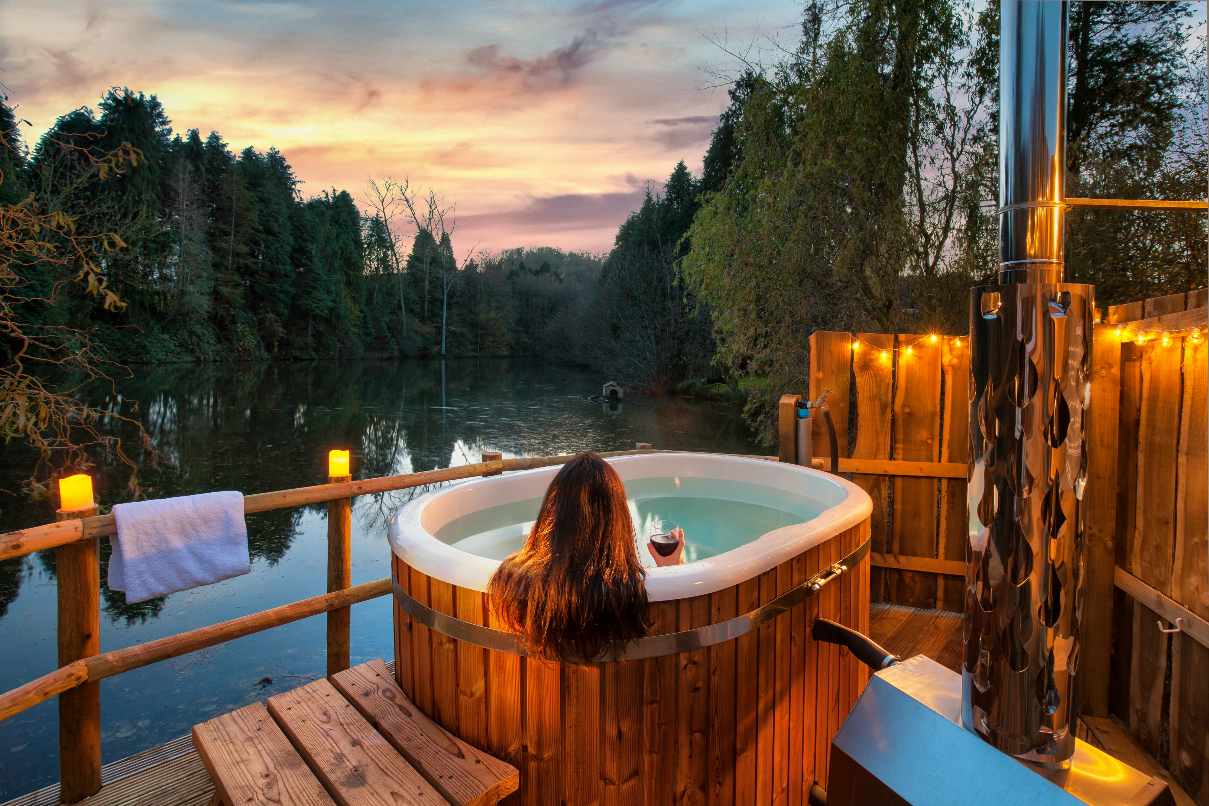 Hot Tubs - Bathe Under The Stars With CoolStays