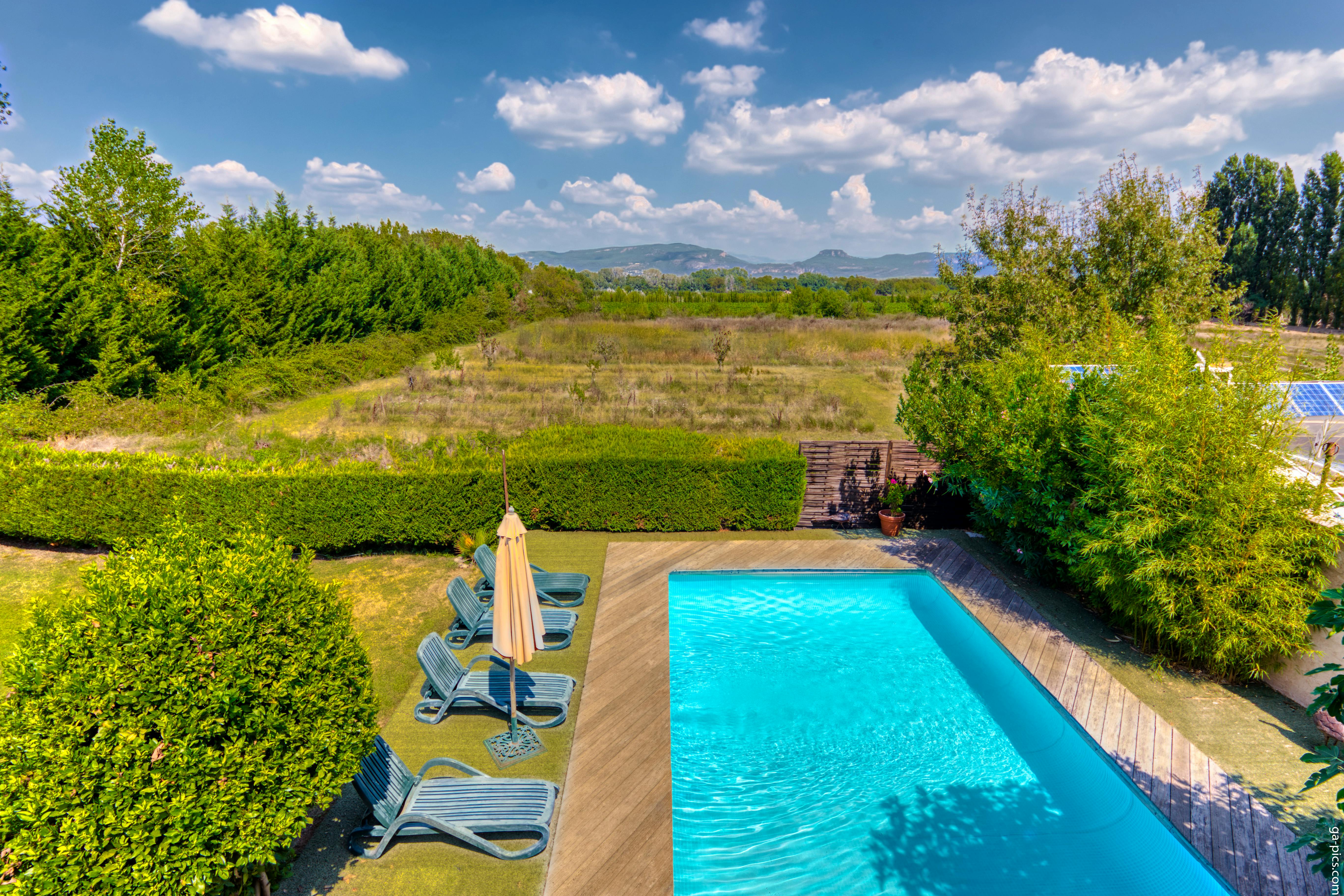 15 Places to Stay in France this Summer