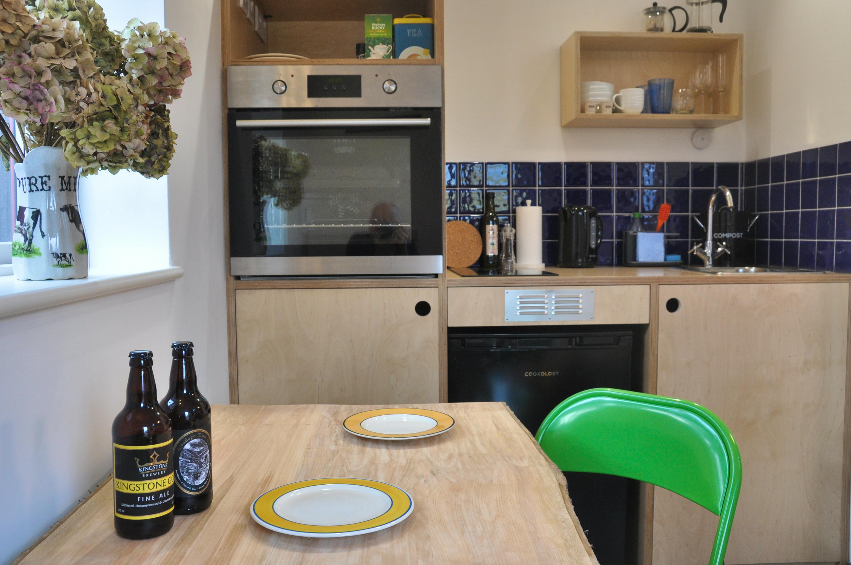 Seren Cosy studio in the Wye Valley Seren Cosy studio in the Wye Valley