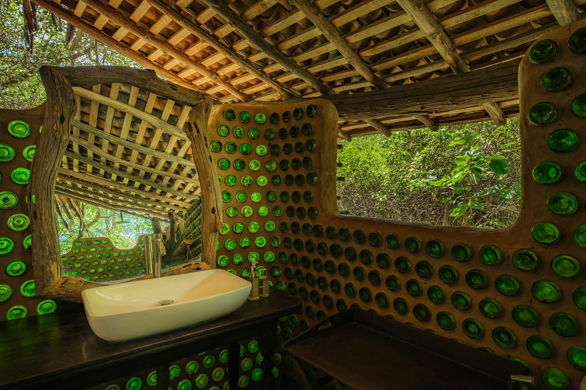 Champagne Lodge & Wine Lodge Washroom