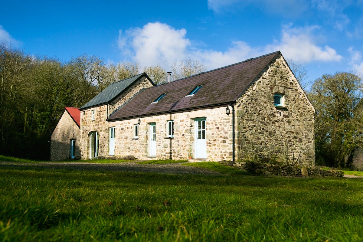 10 Amazing Places to Stay with August Bank Holiday Availability