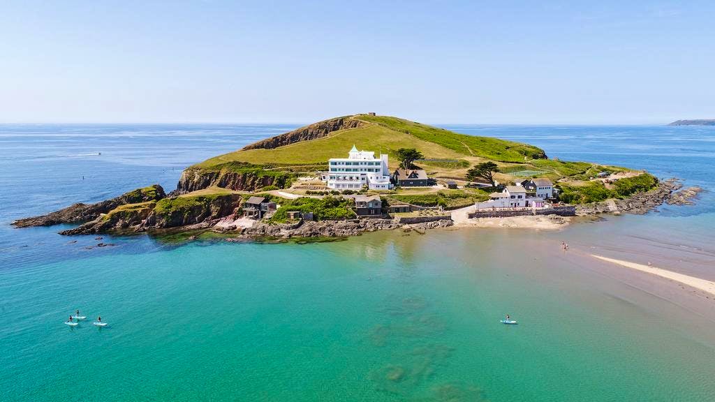 15 Places to Stay on UK Islands