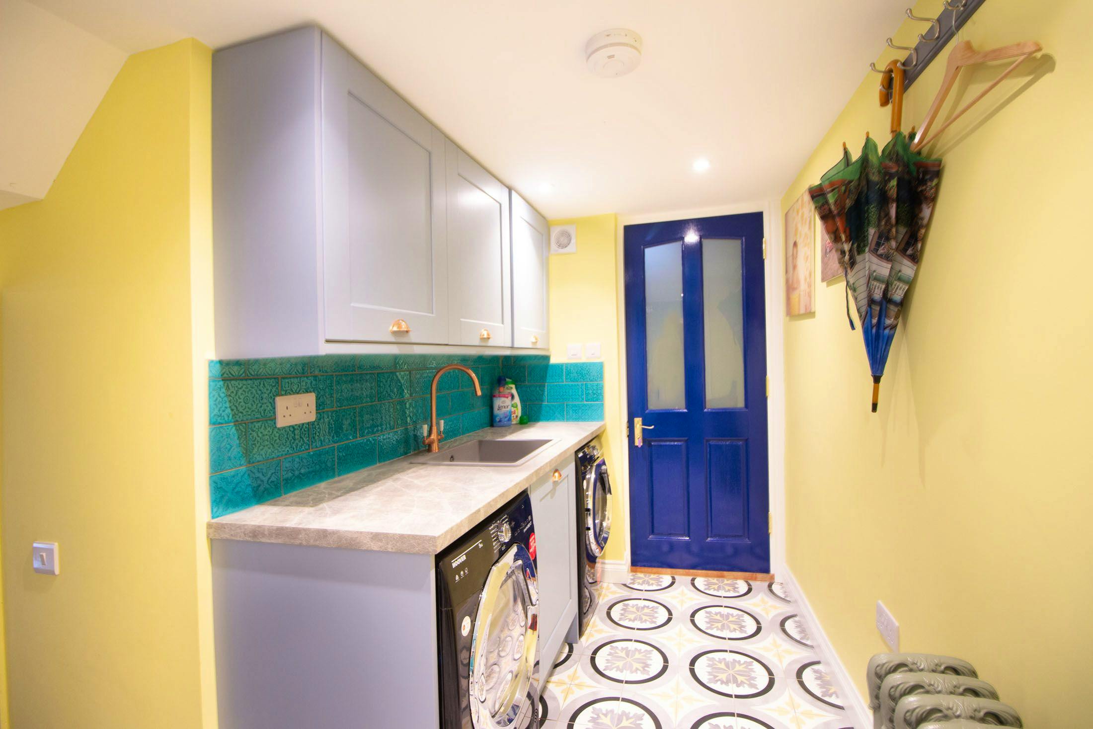 Utility room washer/dryer