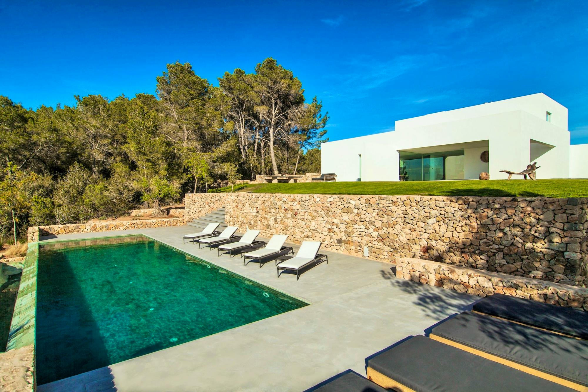 10 Deluxe Villas You Want to Stay In!