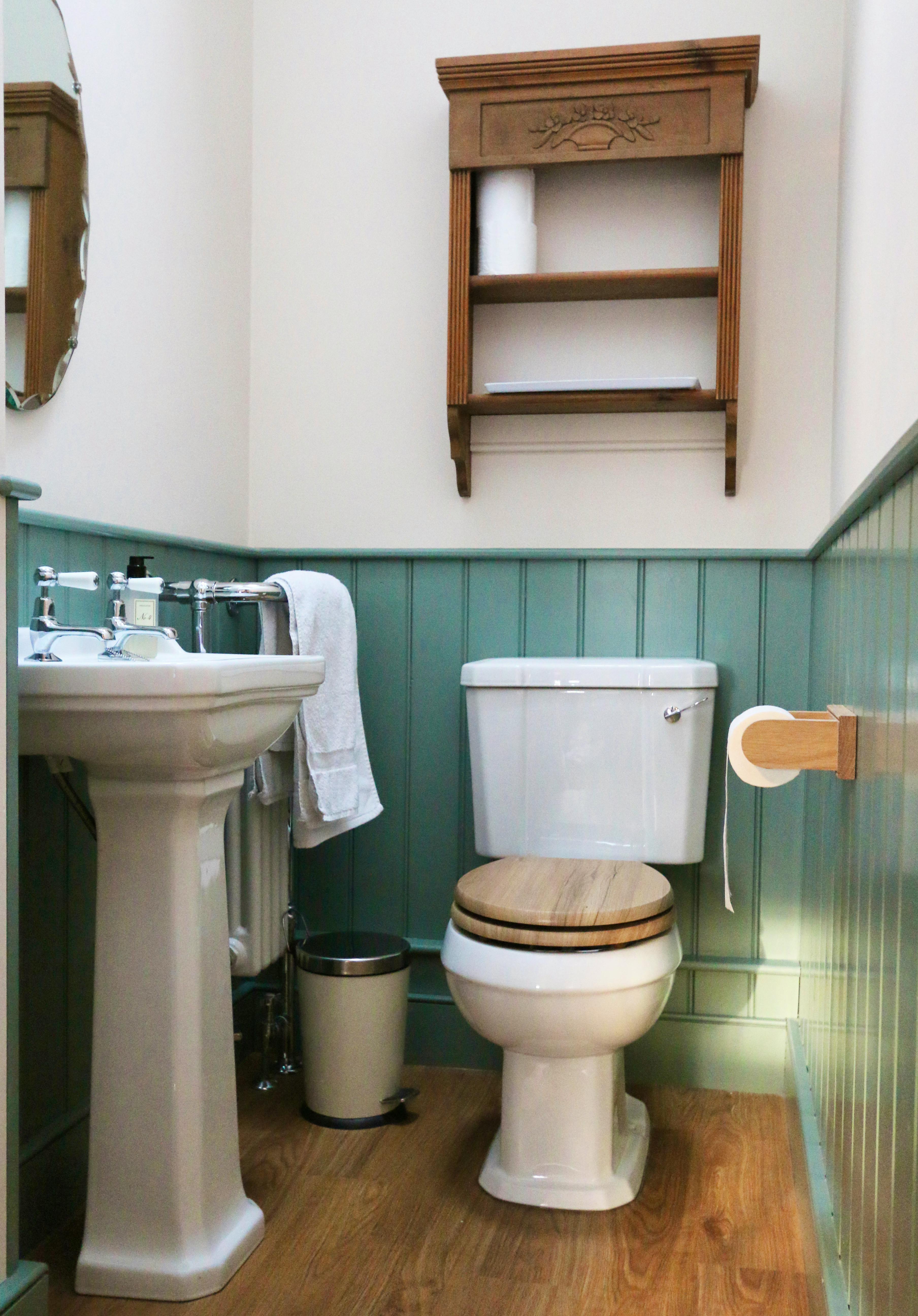 The Old Farmhouse at Manor House Farm Cottages