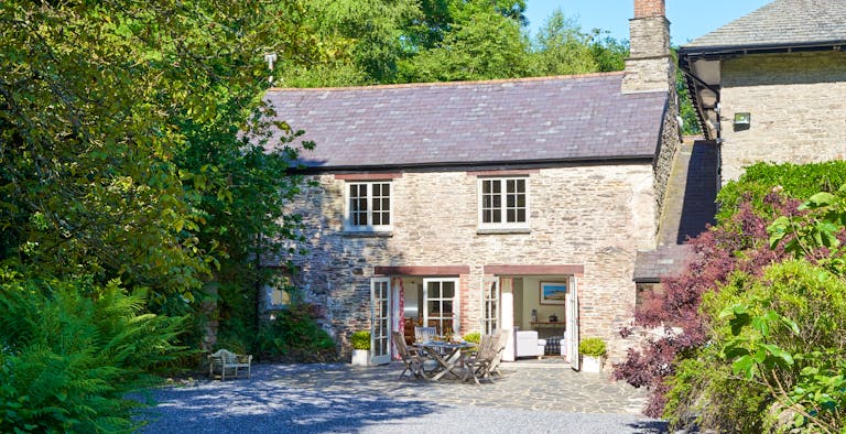 Coach House
