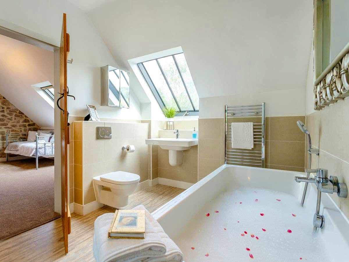Chatsworth ensuite Bathroom