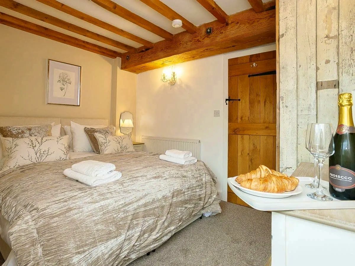 Haven Brook - King or Twin room