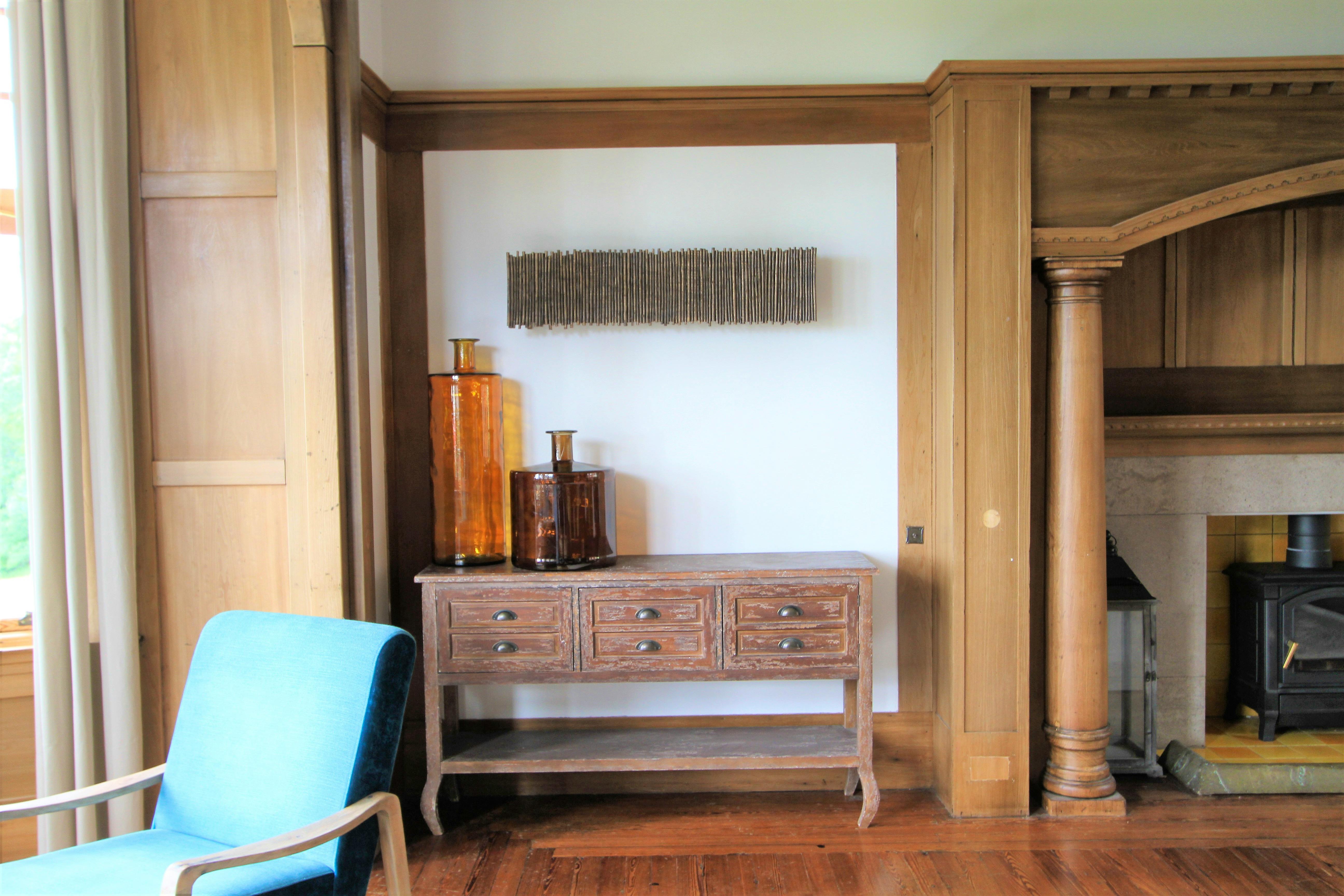Sitting Room Detail & Fireplace