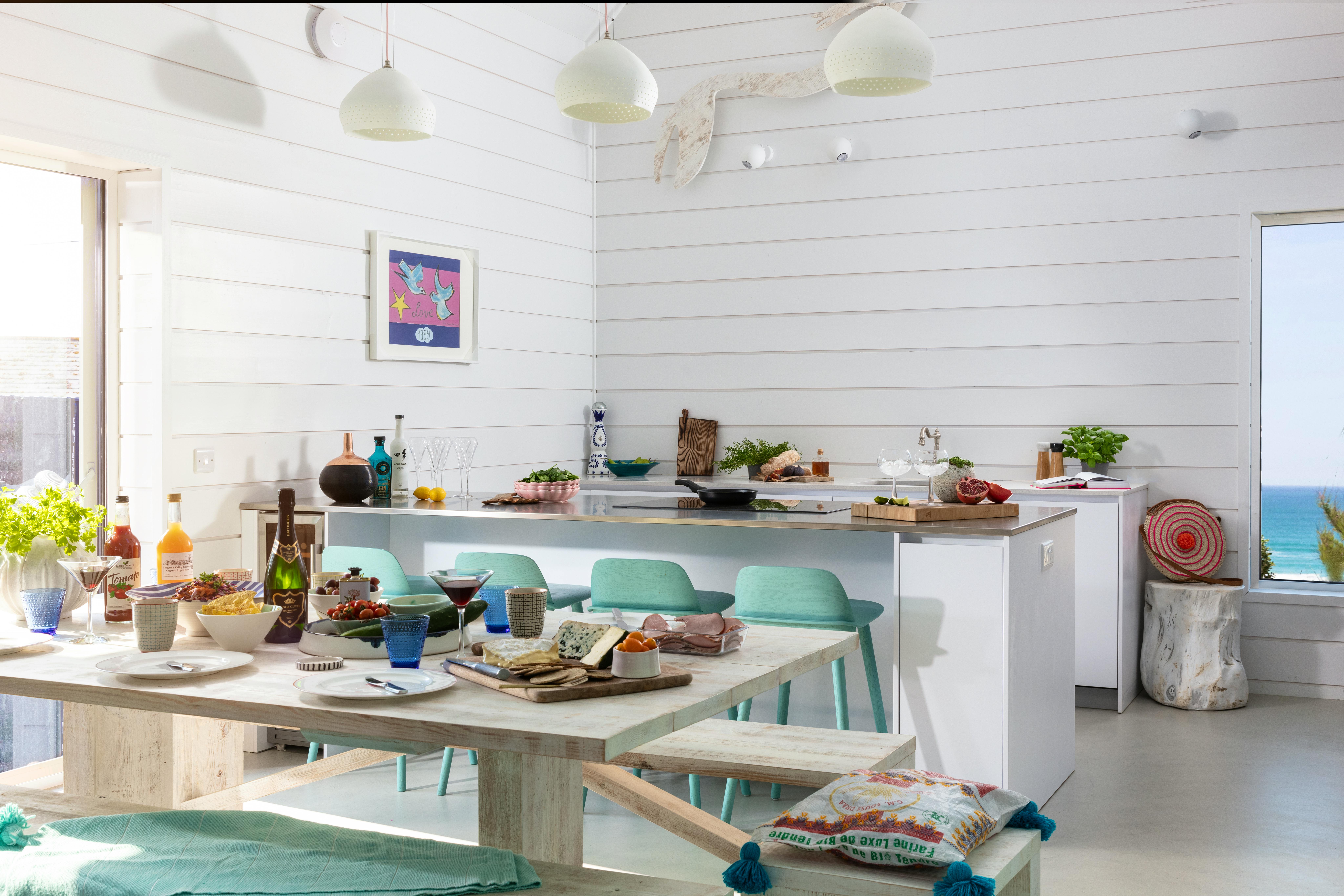 Best Hot Tub Houses by the Sea