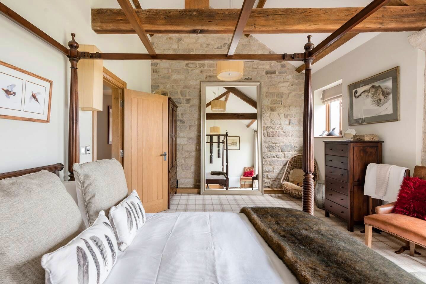 The Converted Barn Yorkshire - Comfy Holiday Home For Four