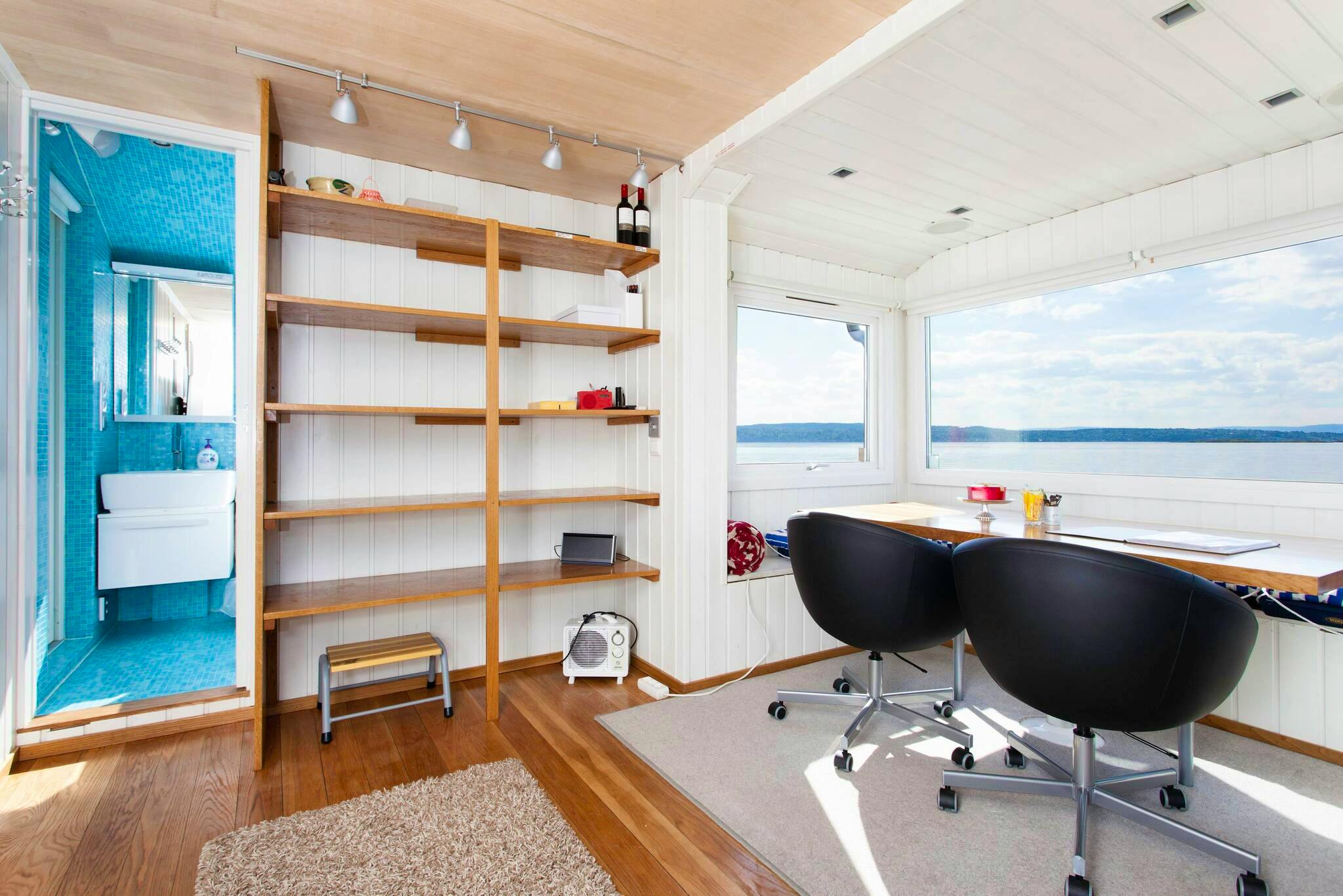 Oslo Beach House Unique fjord cottage located within the city limits