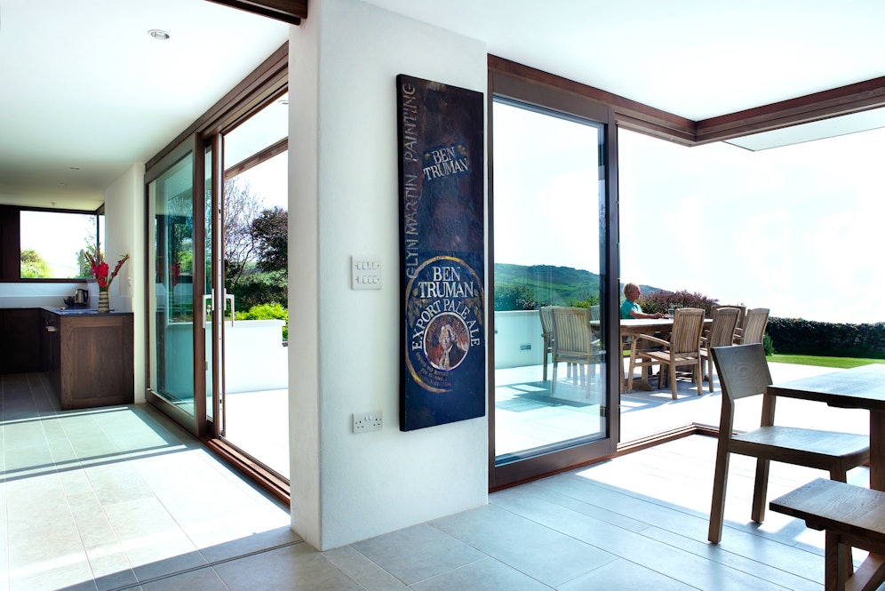 Grand Design style Devon holiday home with amazing sea view