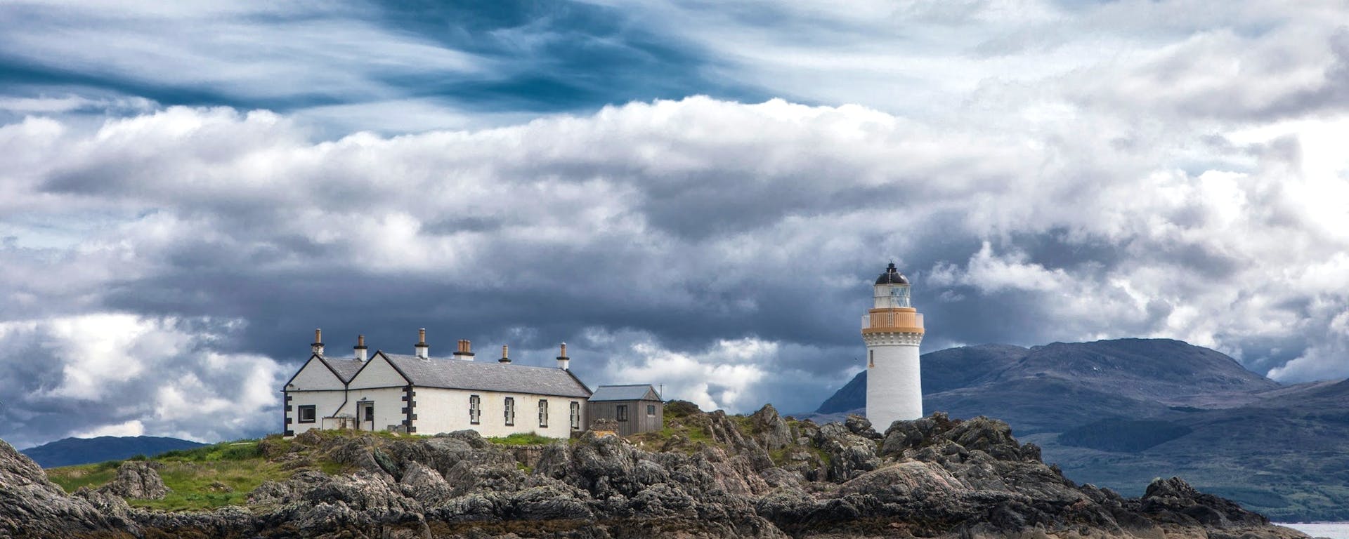 Eilean Sionnach Lighthouse Cottage