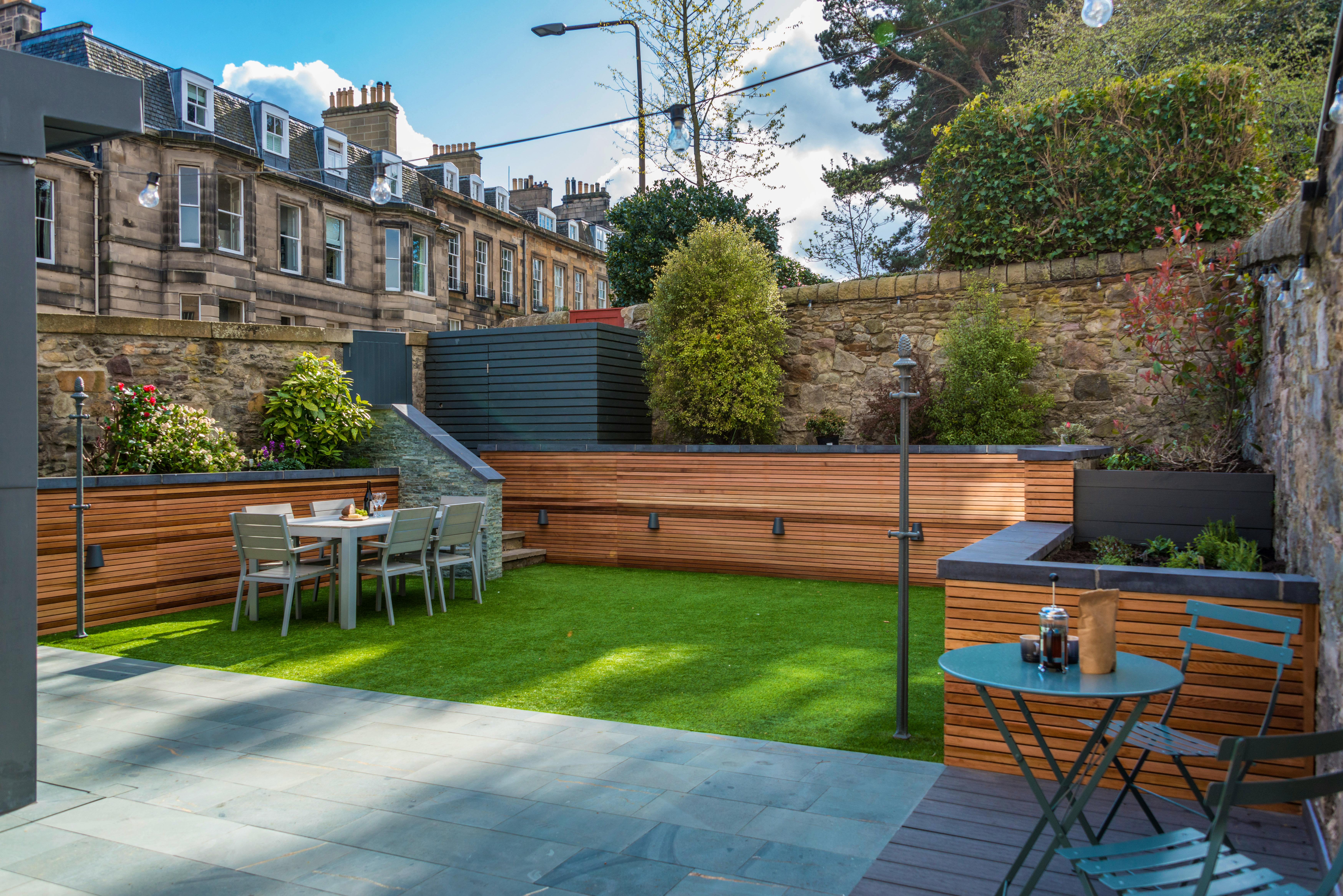 Garden Rooms Edinburgh Highend Edinburgh hot tub flat