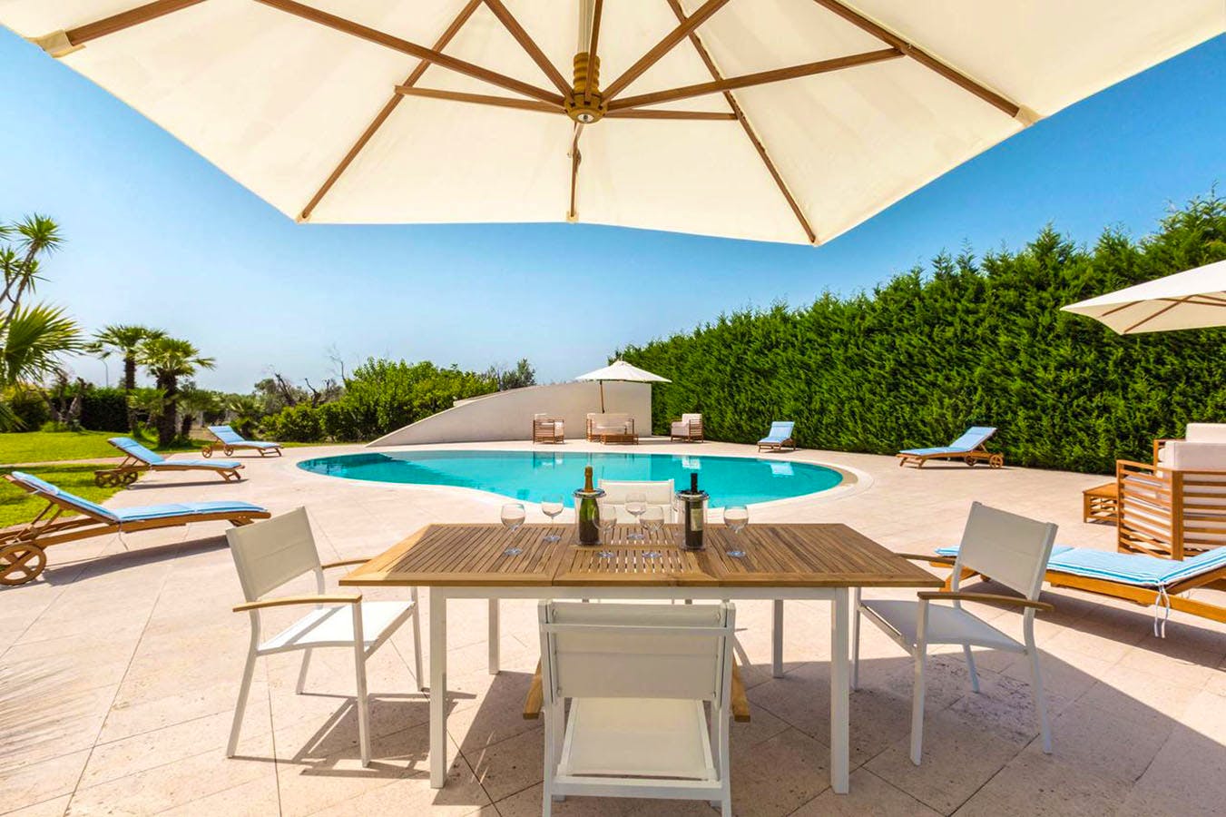 10 New Coolstays This Week