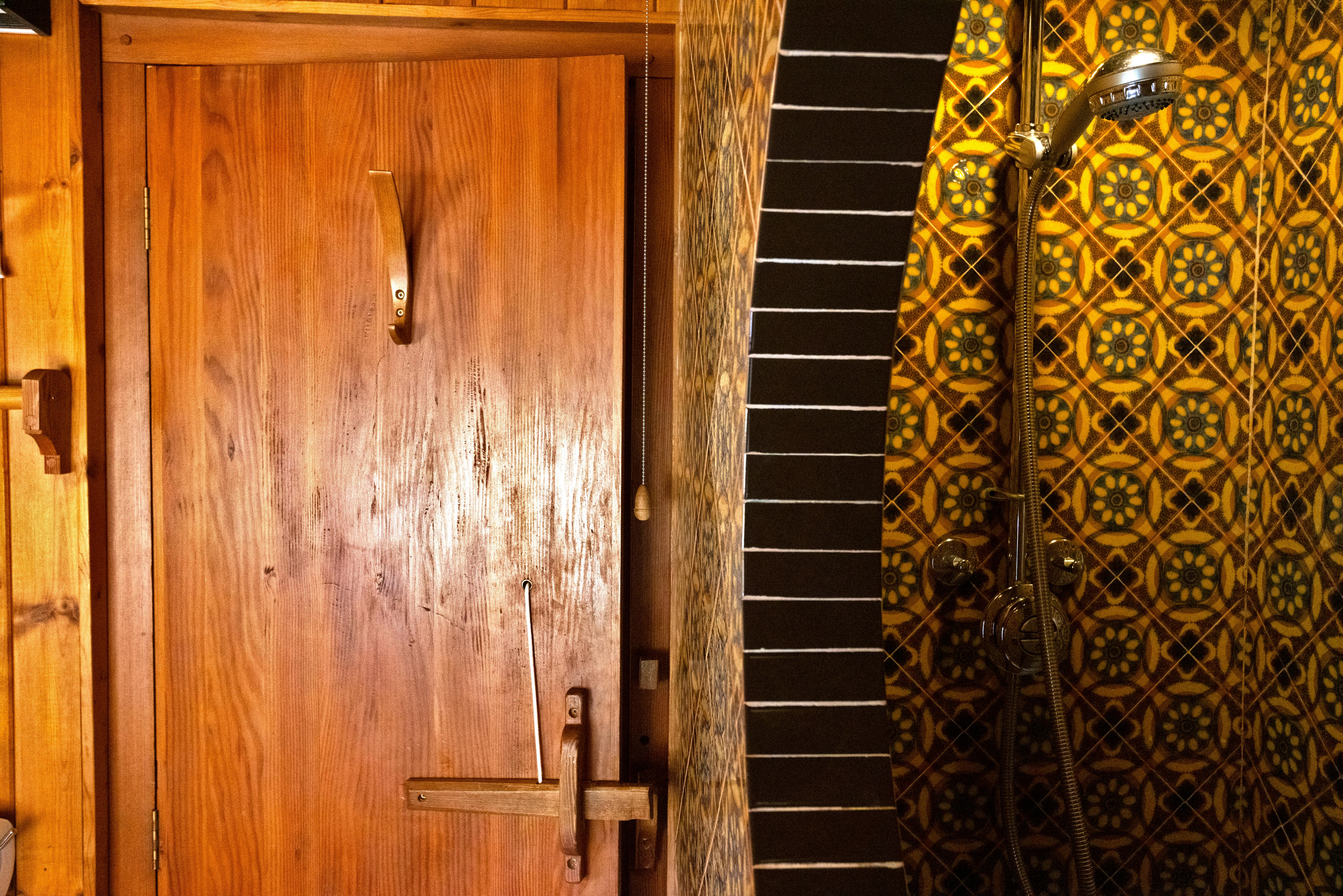 Beechnut Cottage shower