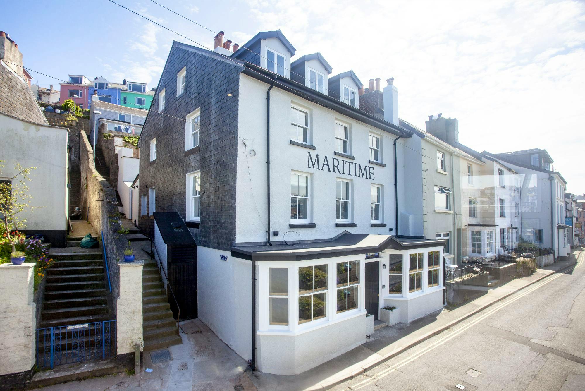 10 New Coolstays This Week