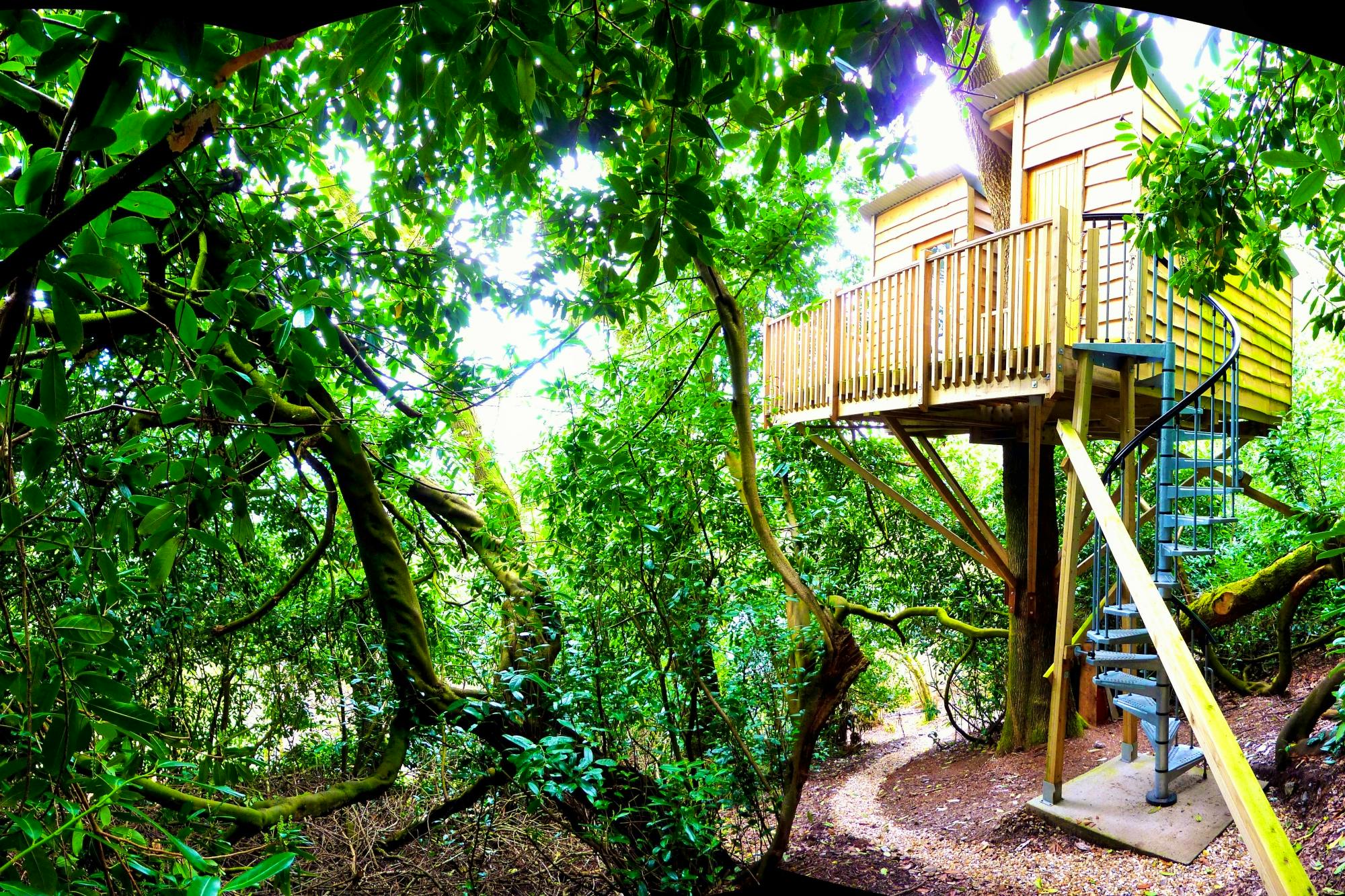 10 Amazing Places to Stay with August Bank Holiday Availability