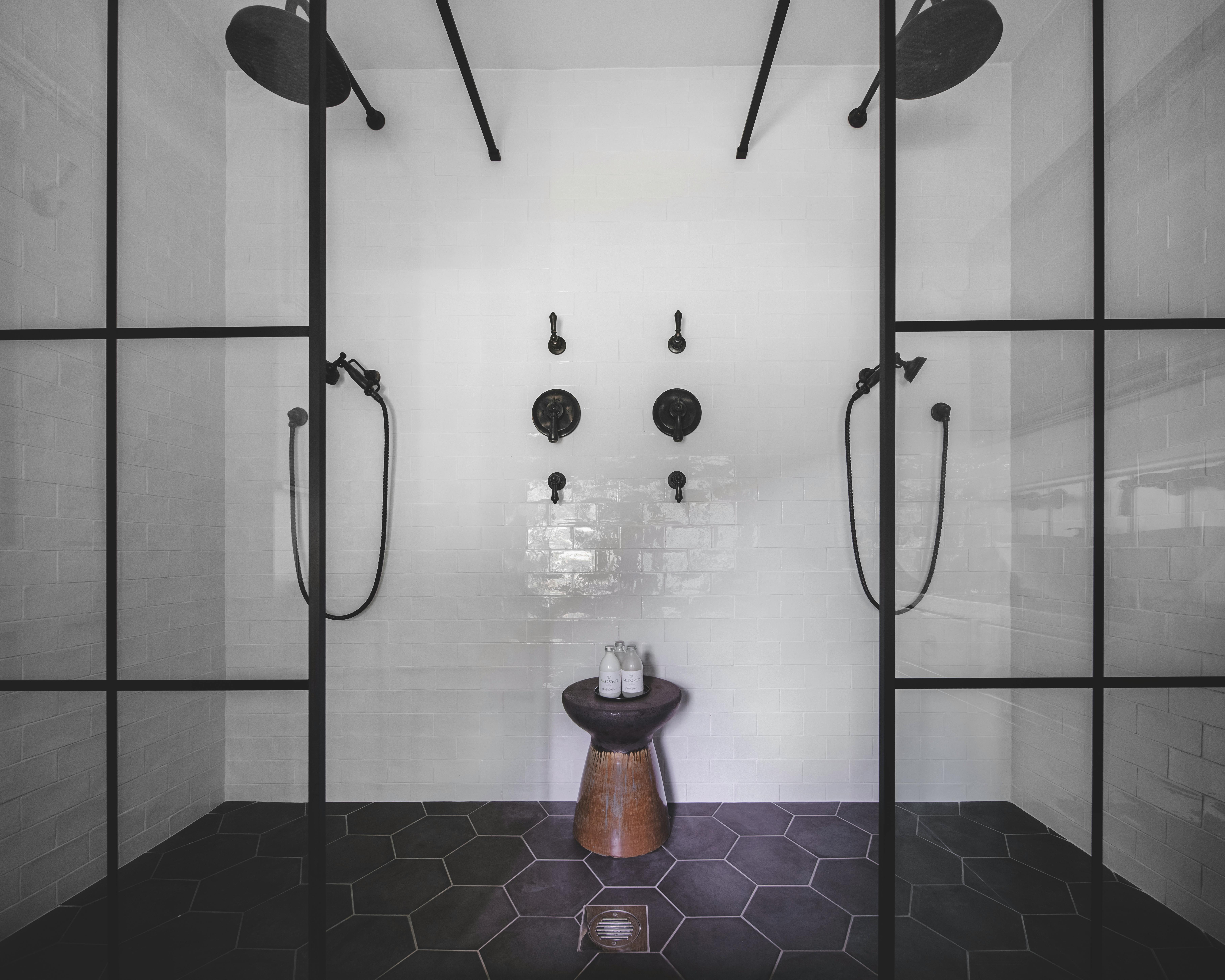 Witt & Berg double shower