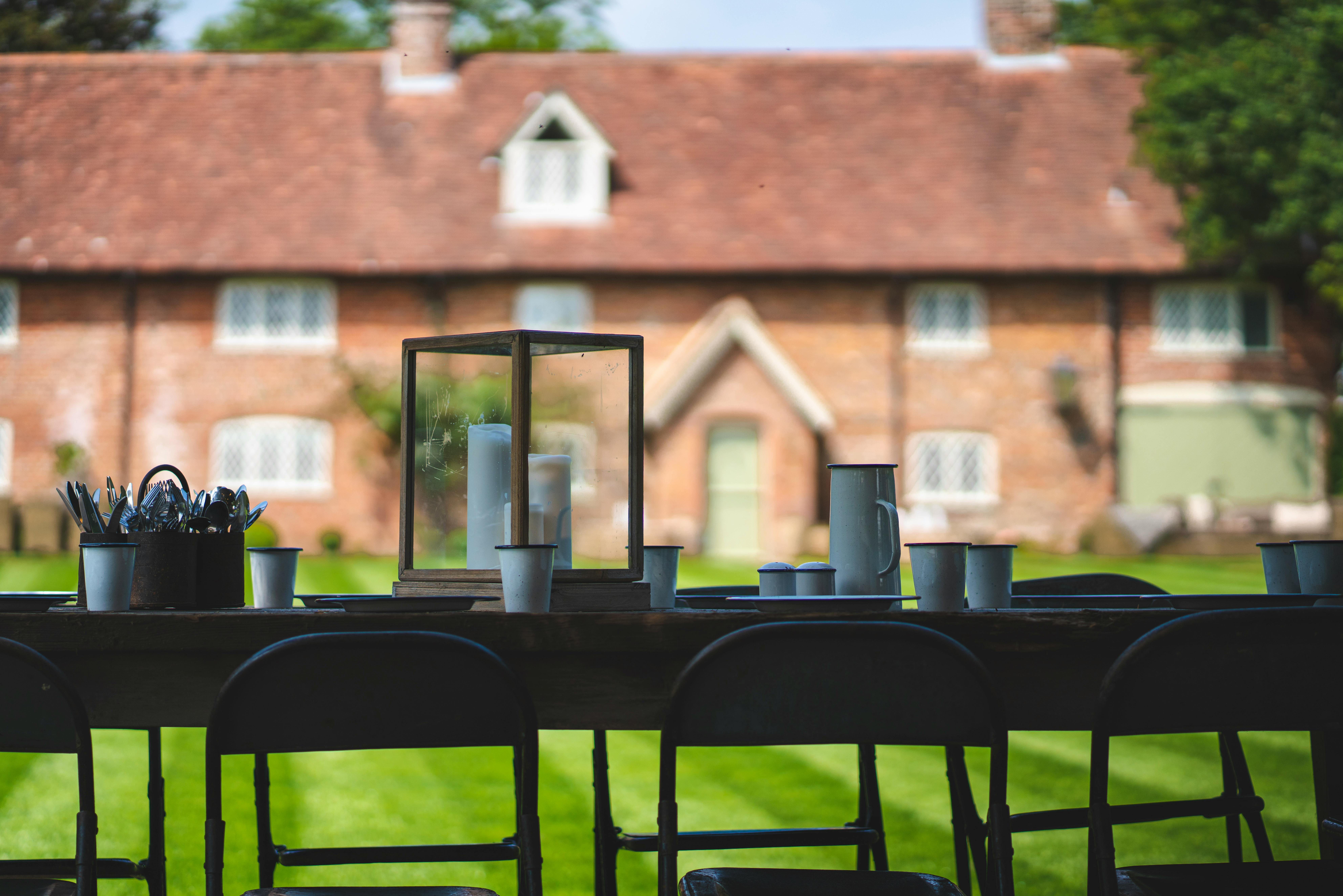 Outside Dining by the Pool House