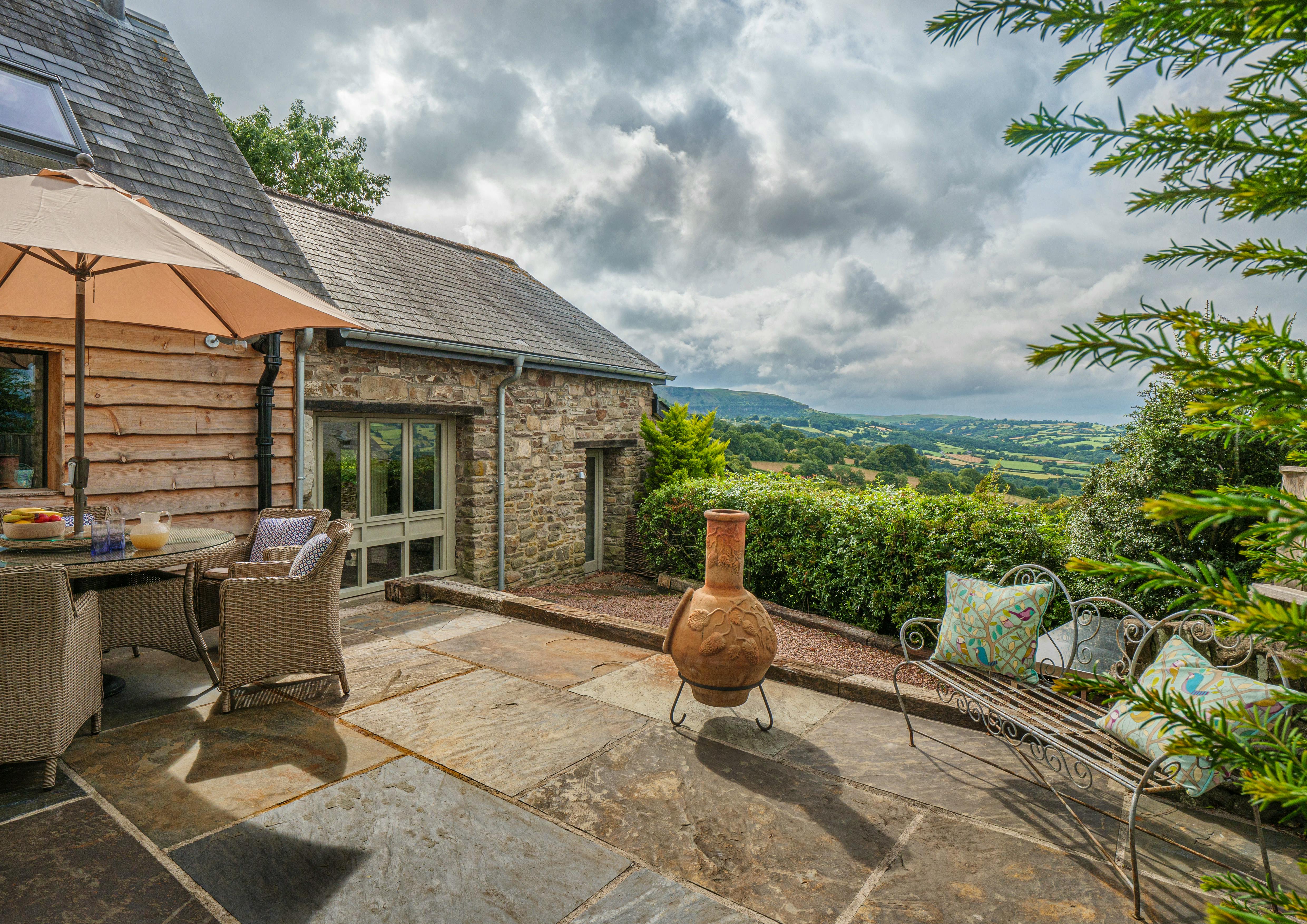 Family-Size Summer Stays