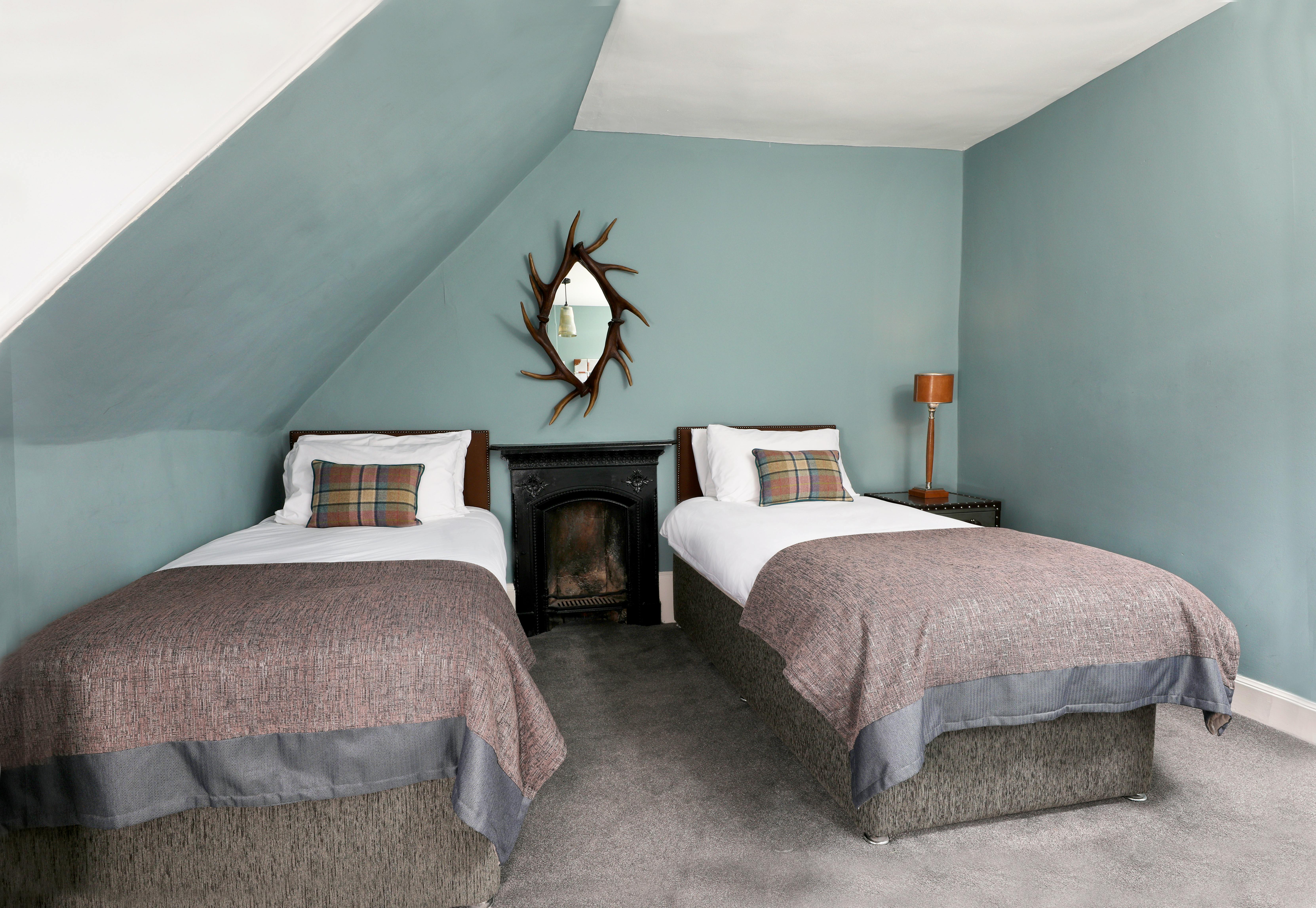 Second Floor Twin En-Suite