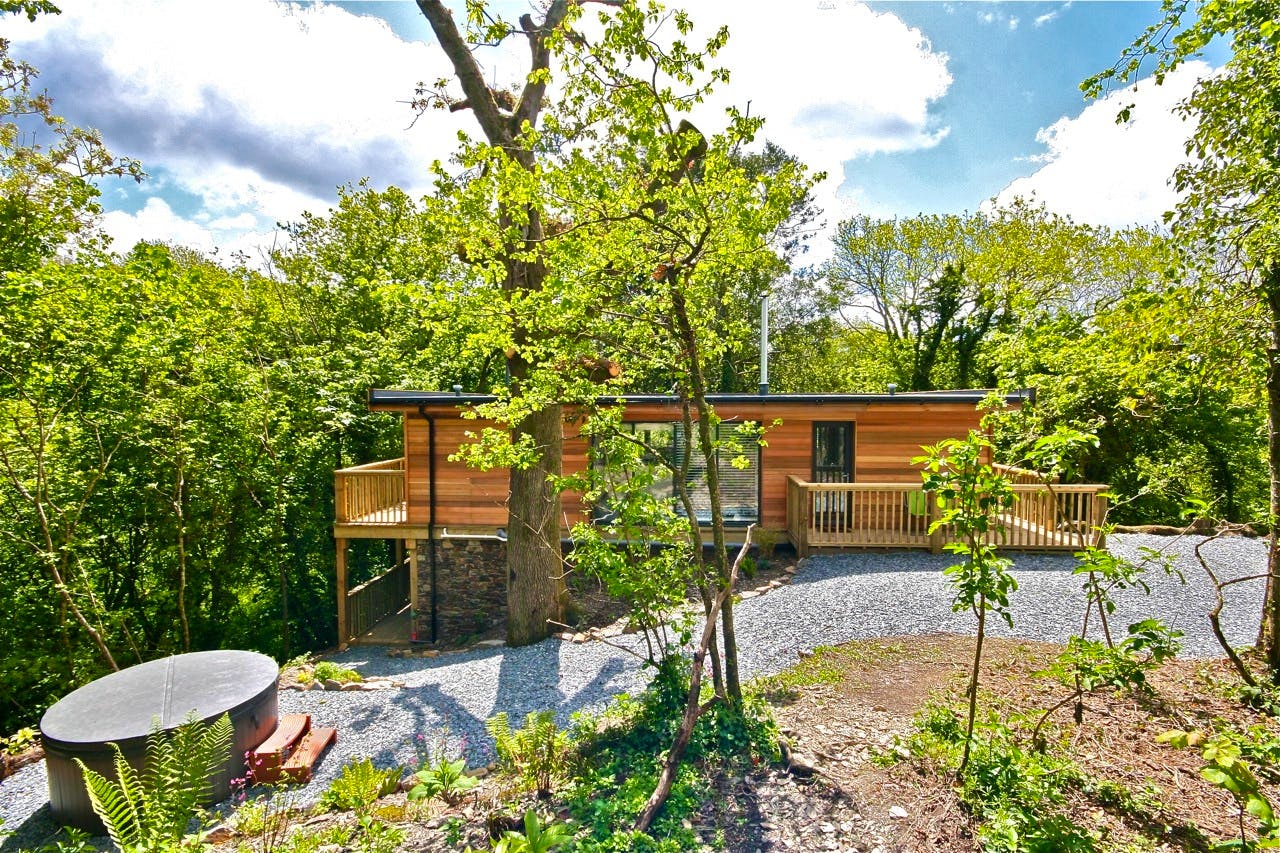 10 Best CoolStays with Hot Tubs