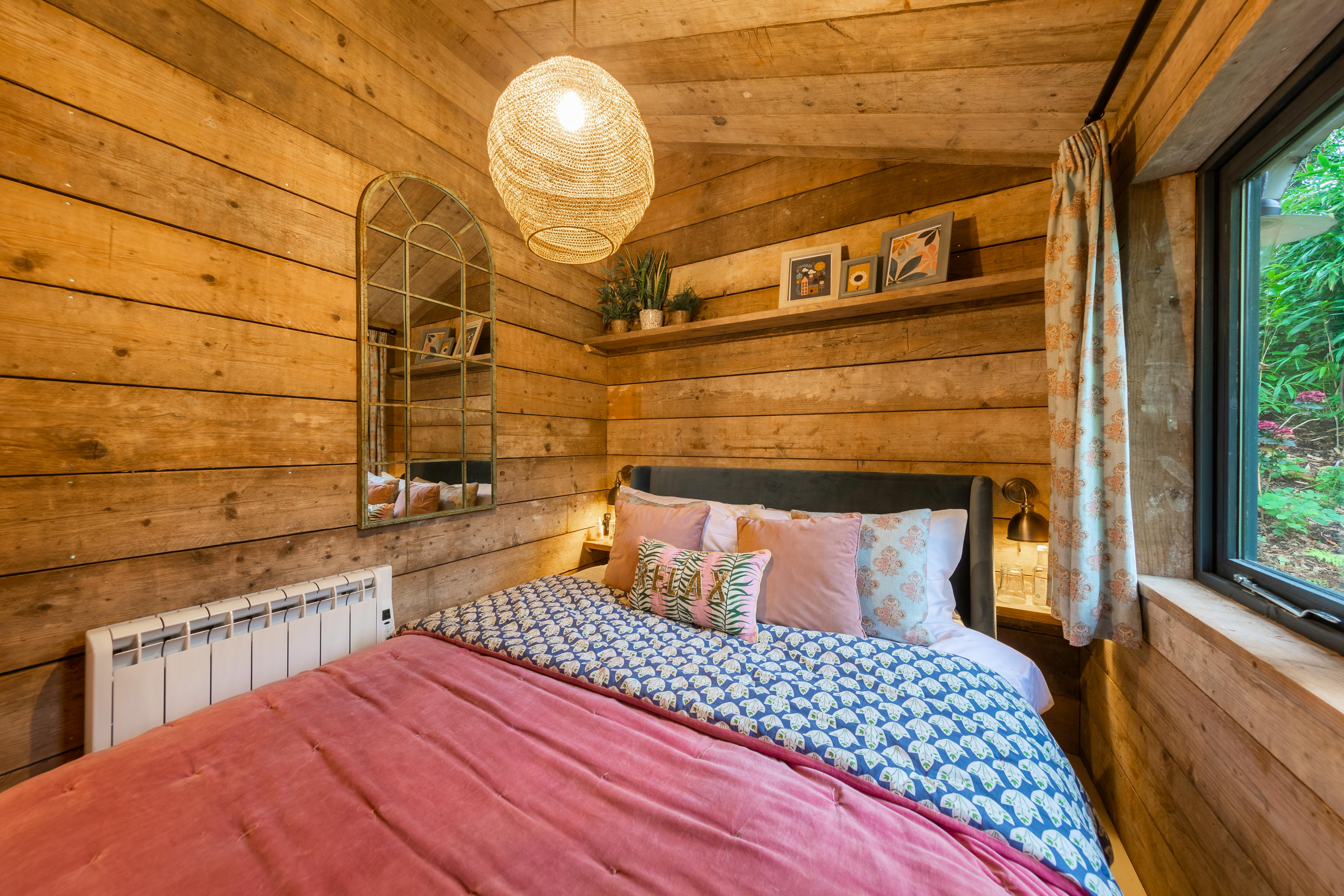 Ridiculously comfy bed zzzzz