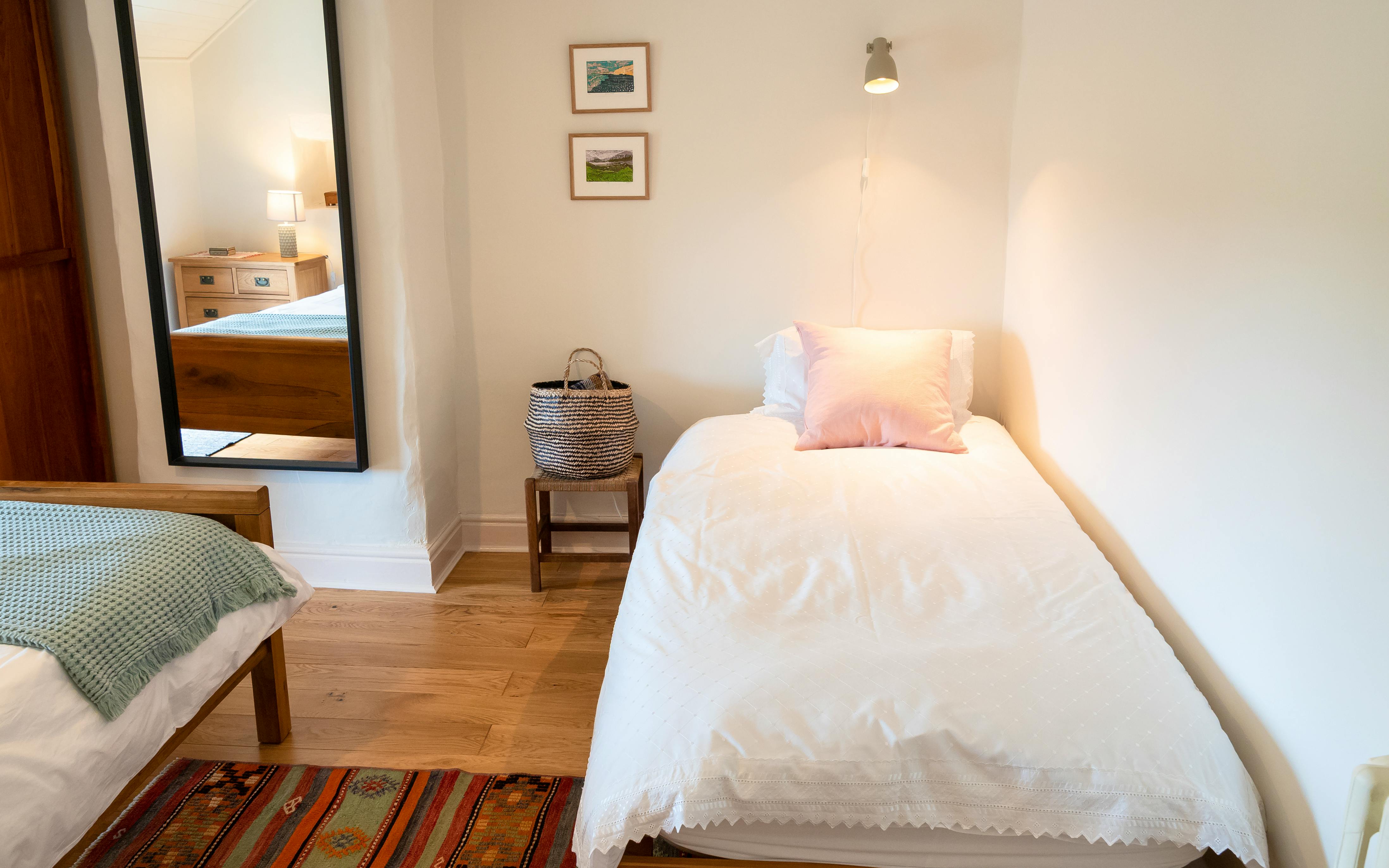 2nd bedroom - single bed