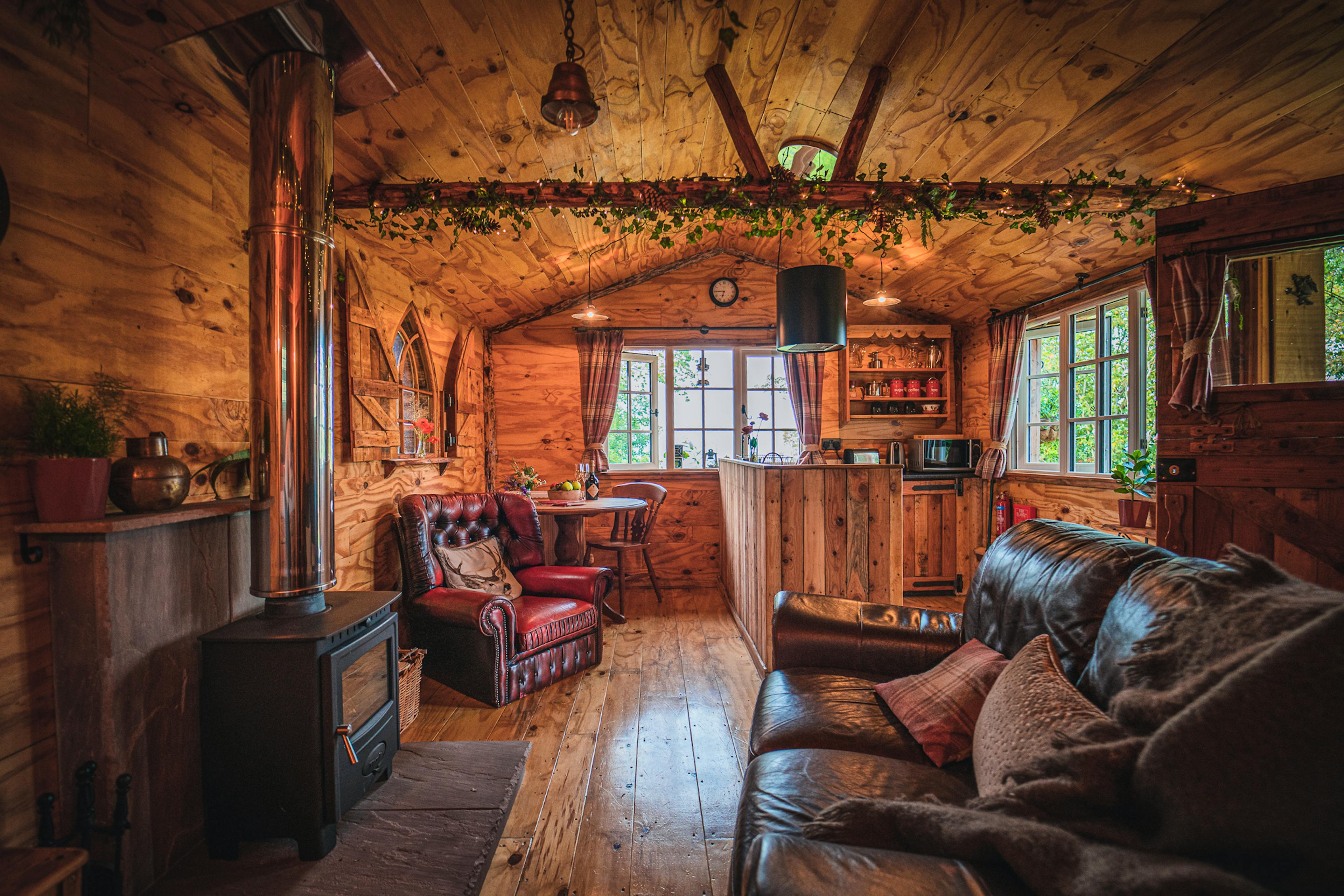 Coety Bach - Image 3