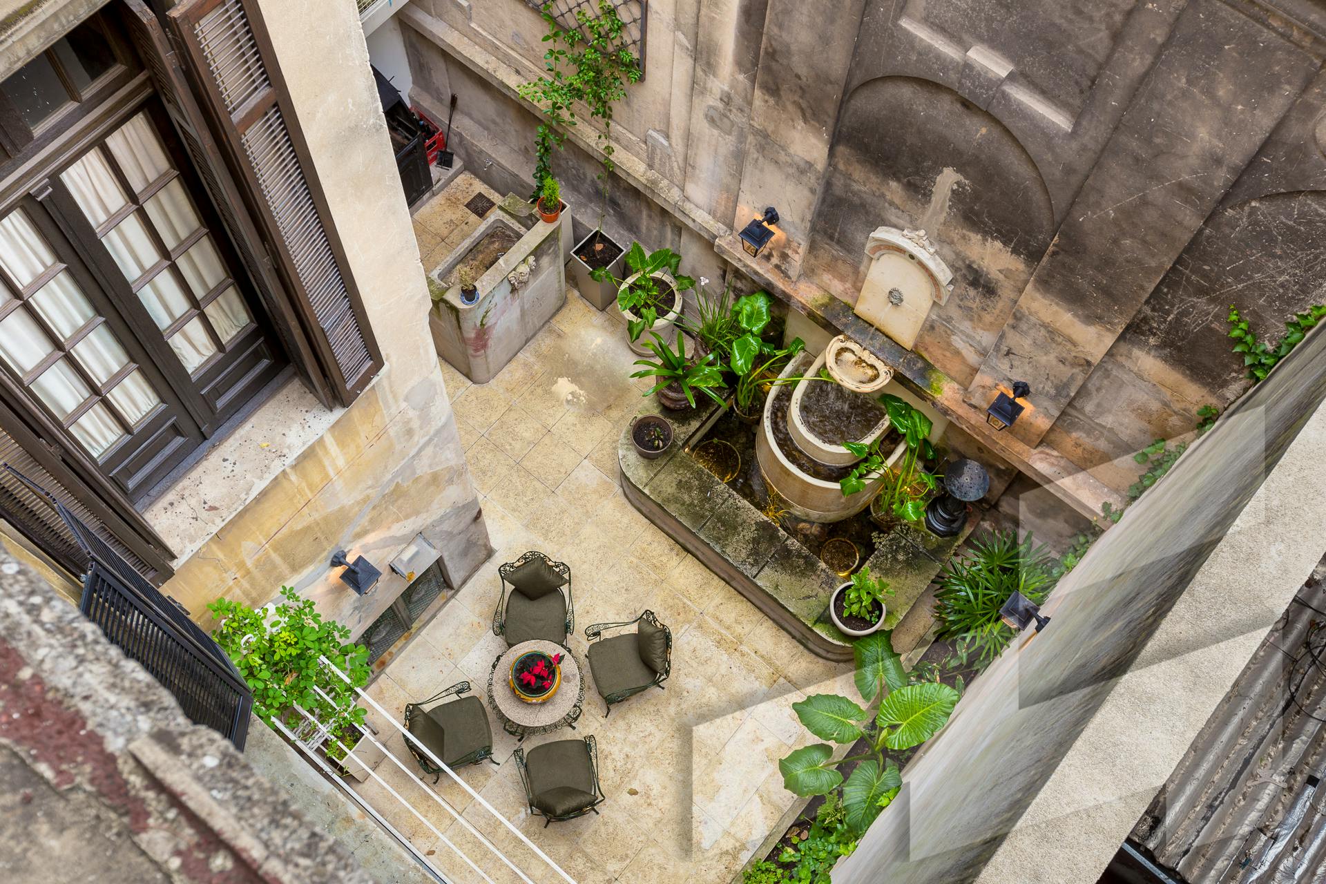 Palacio Ezeyza - Image 1