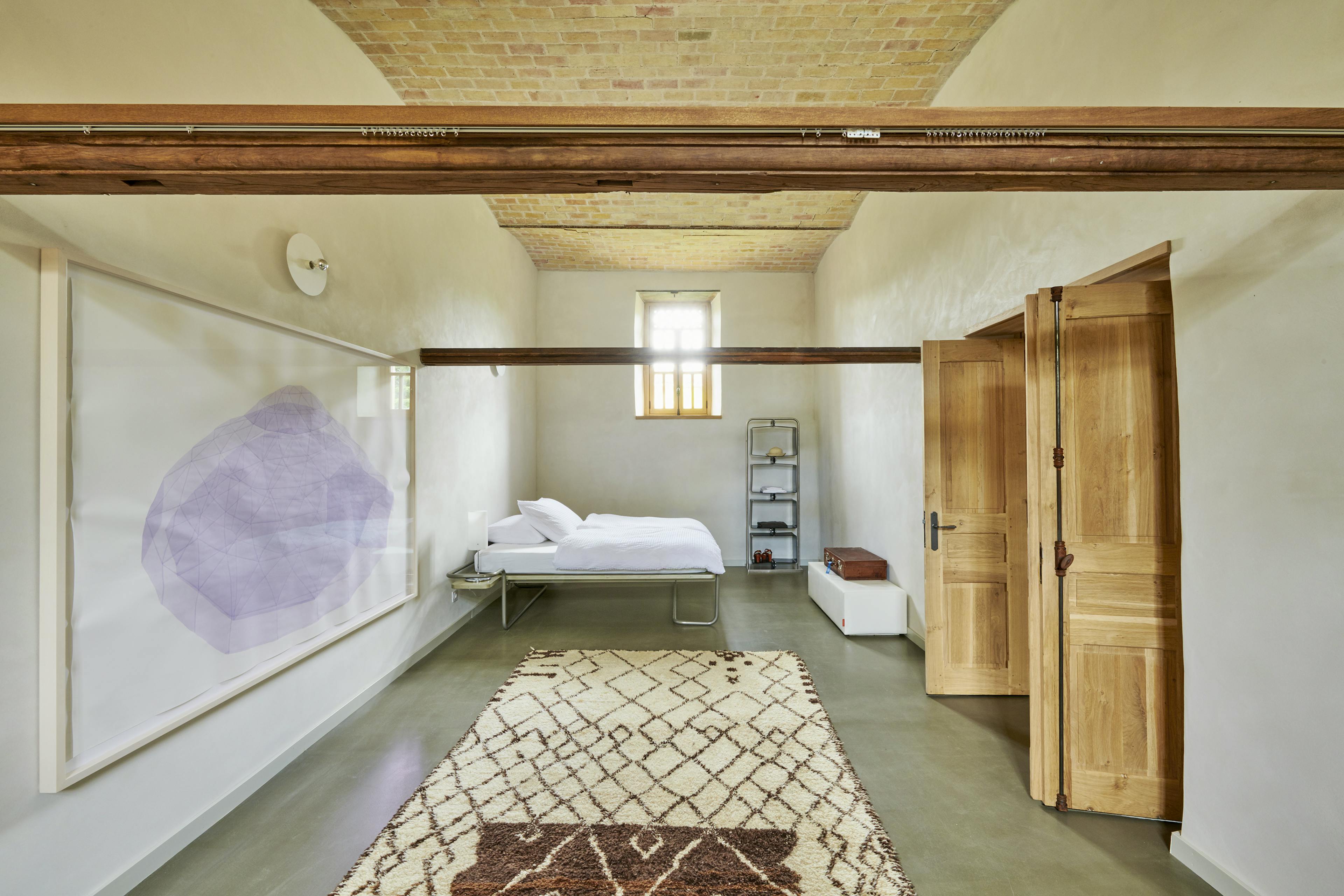 Ecurie Sud Apartments - Image 2