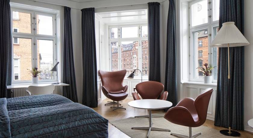 Hotel Alexandra - Image 1