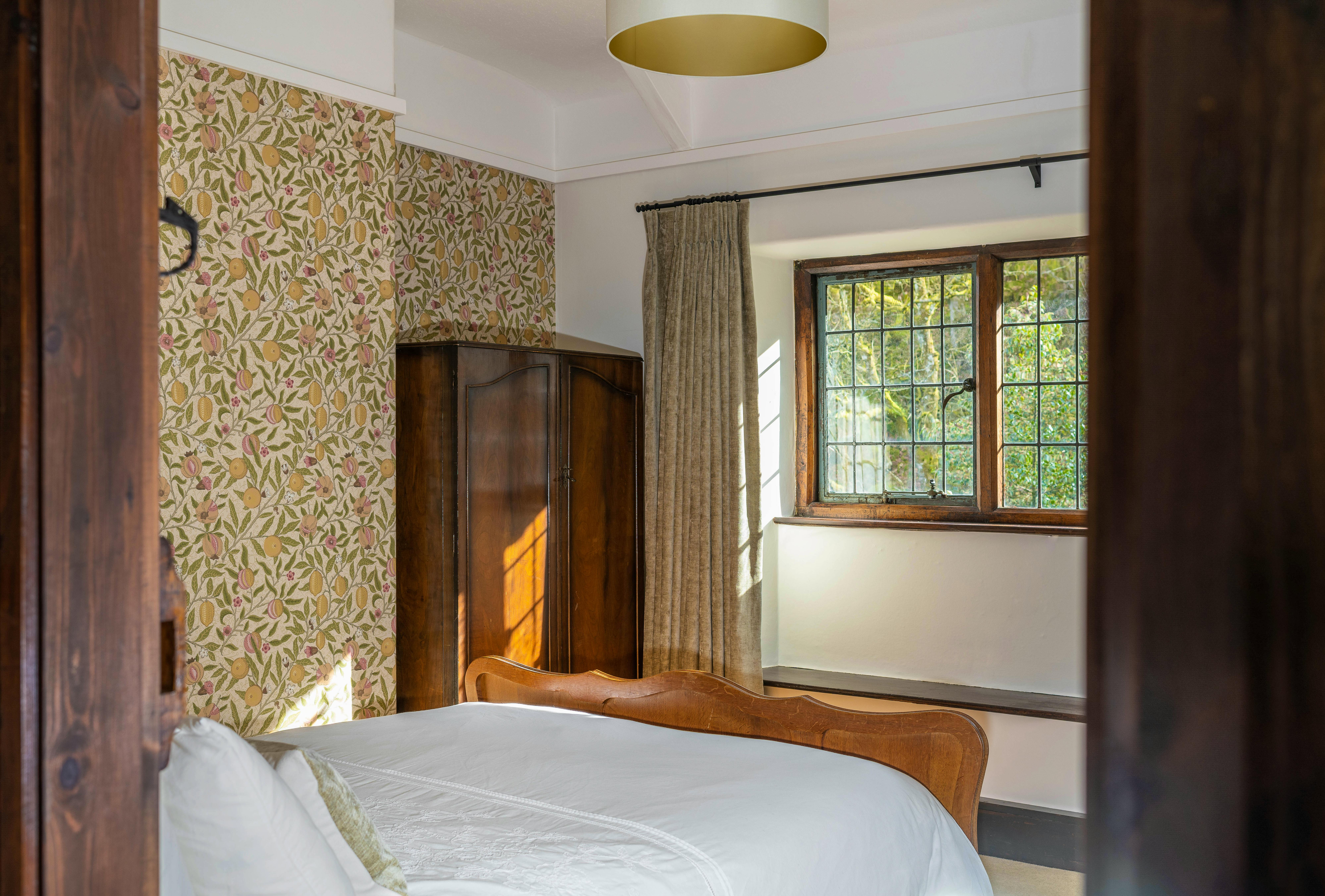 Hawkhow bedroom 3 (semi-superking)