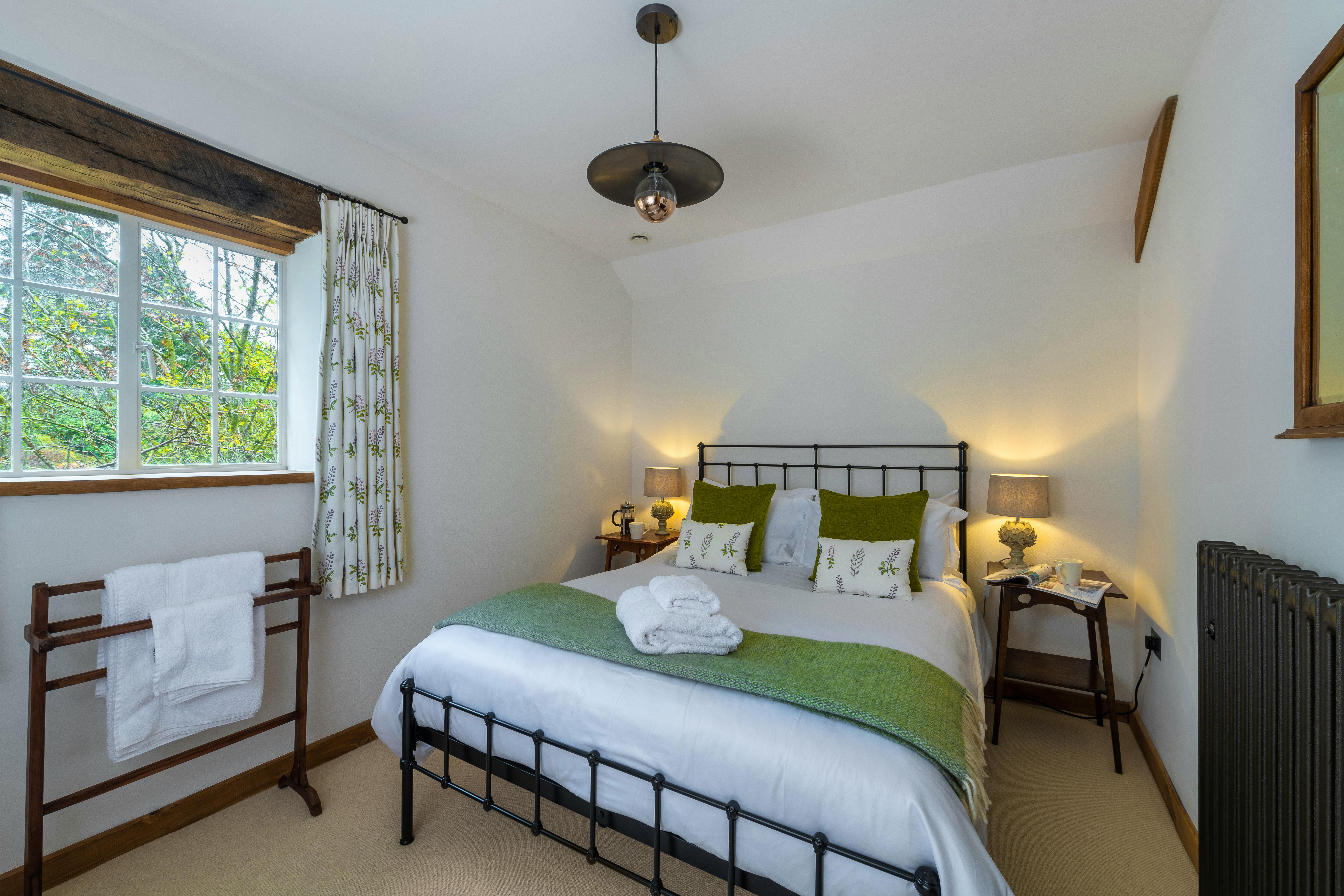 Cottage bedroom 1 (kingsize)