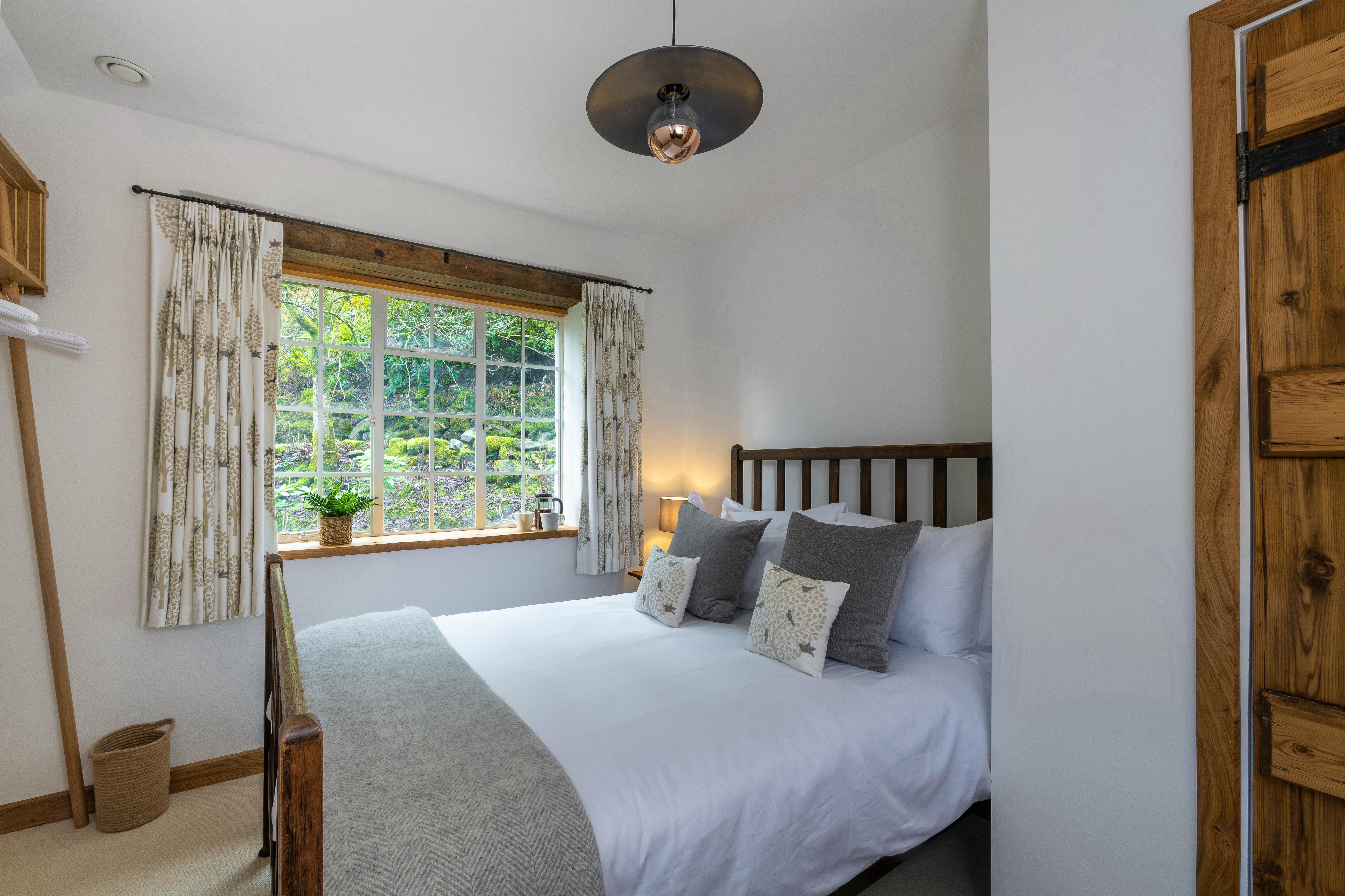 Cottage bedroom 2 (double)