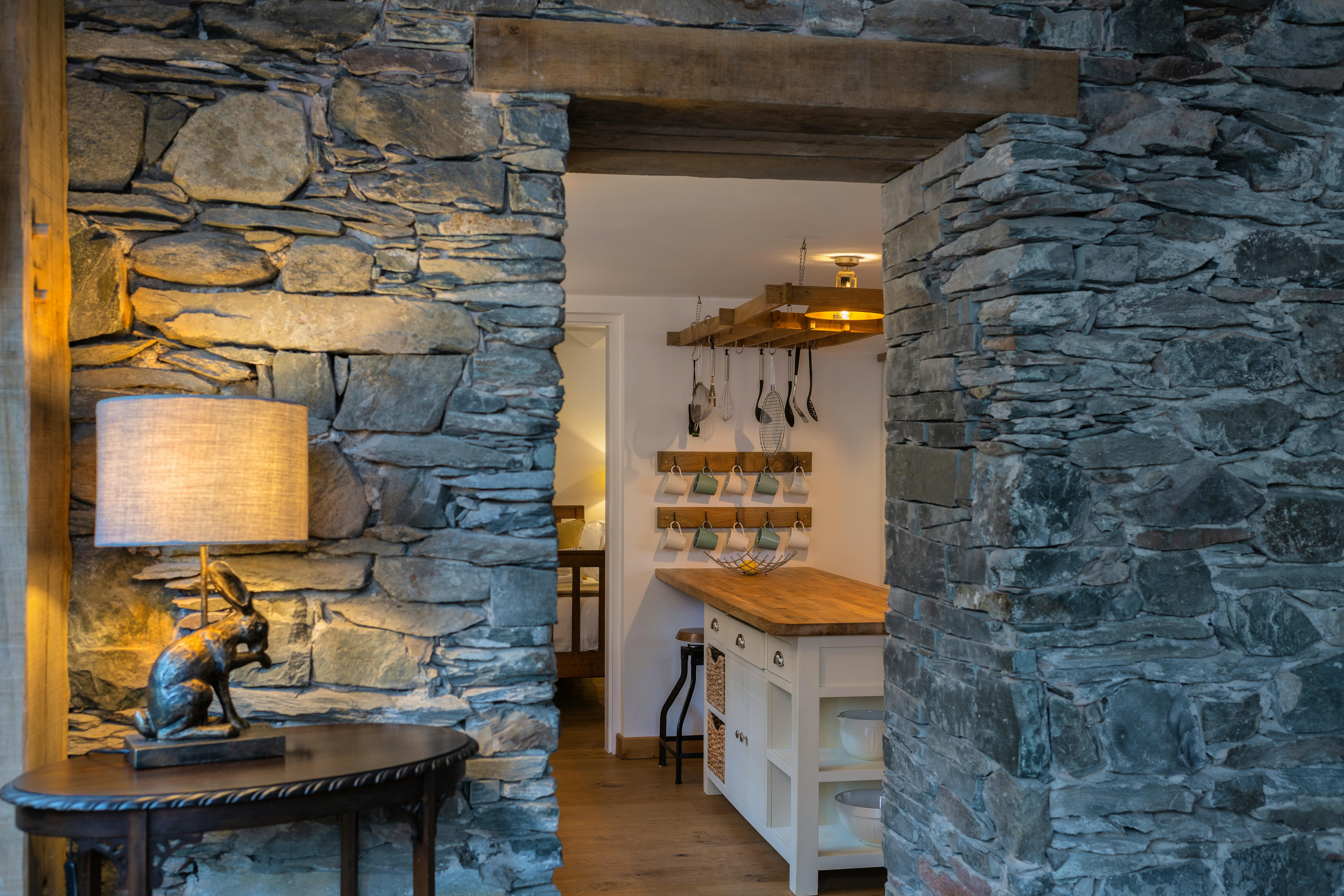 Cottage breakfast bar