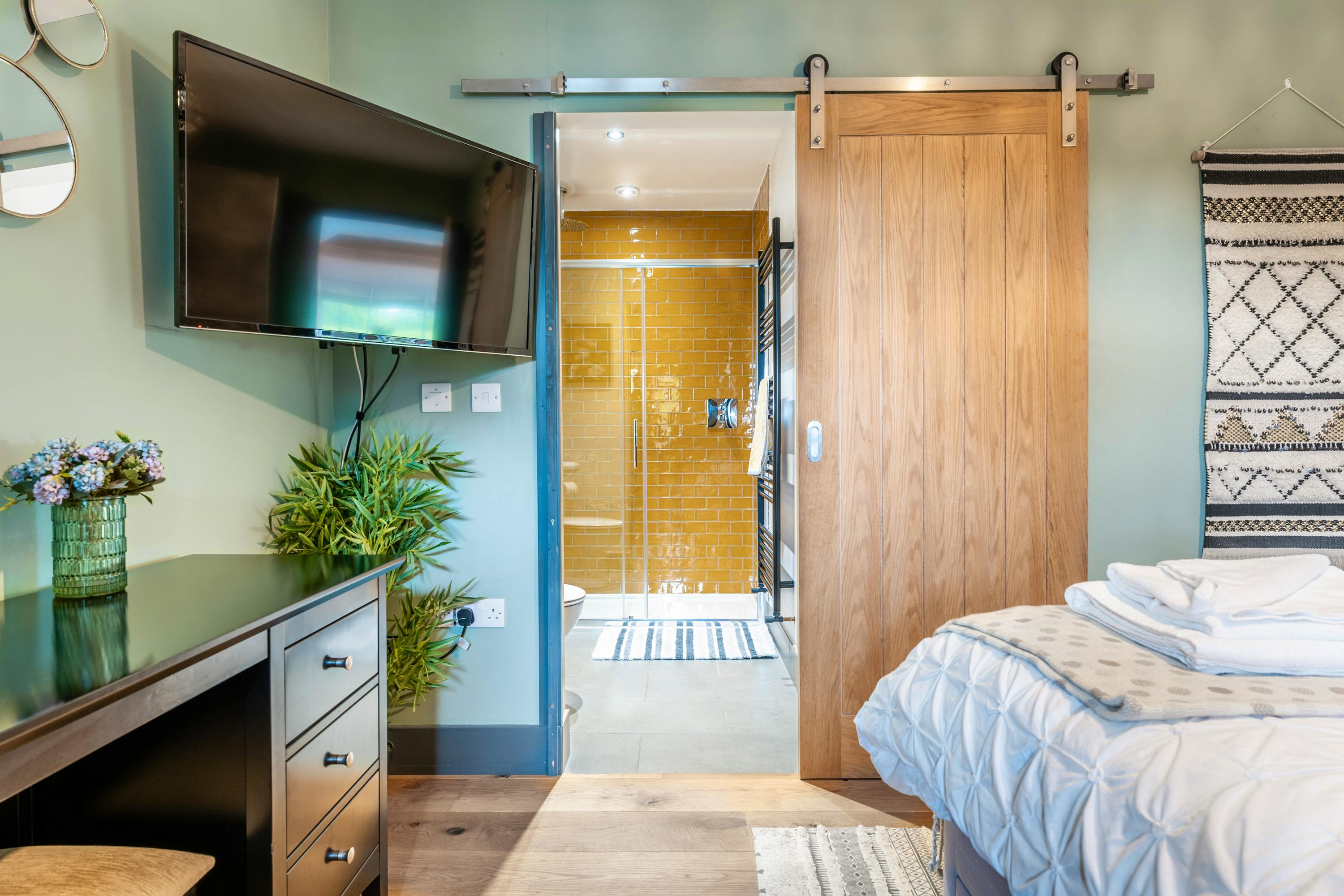 Main Bedroom Ensuite