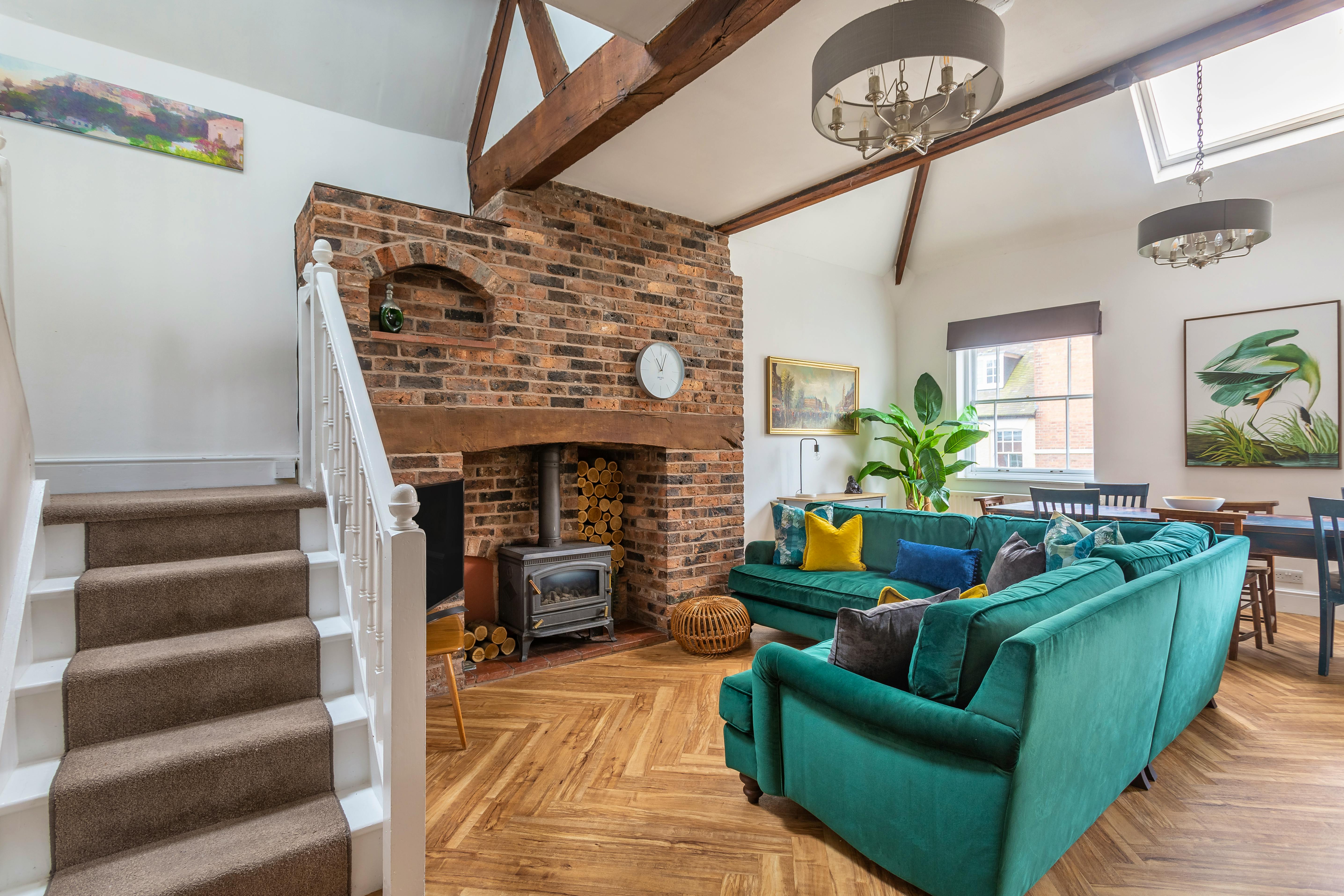 Easter Hols Availability