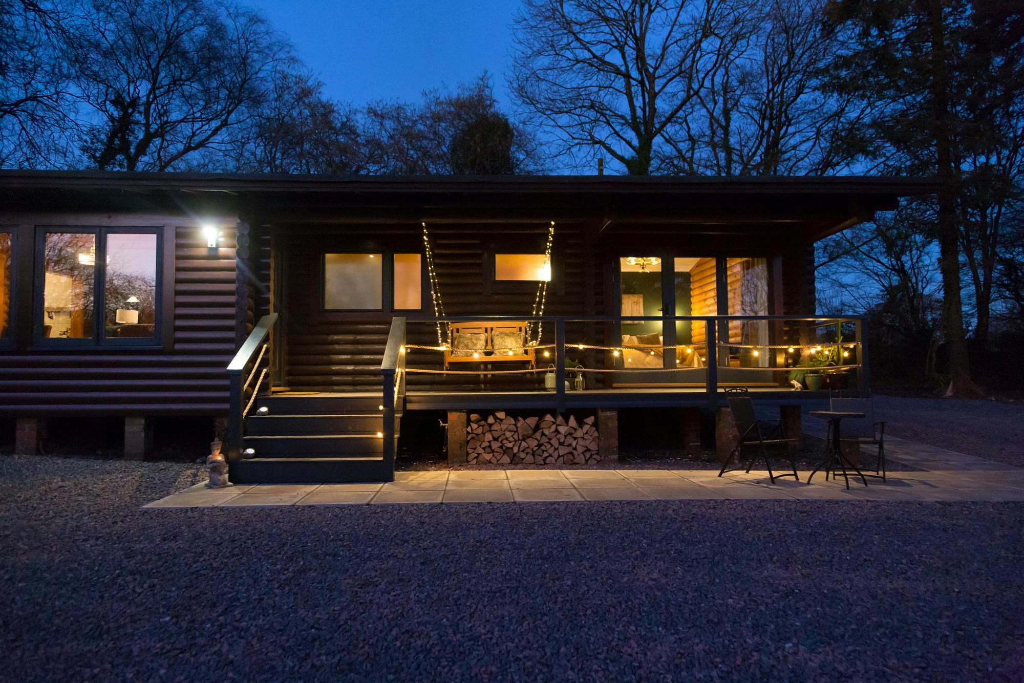 18 Snug Cabins for Winter