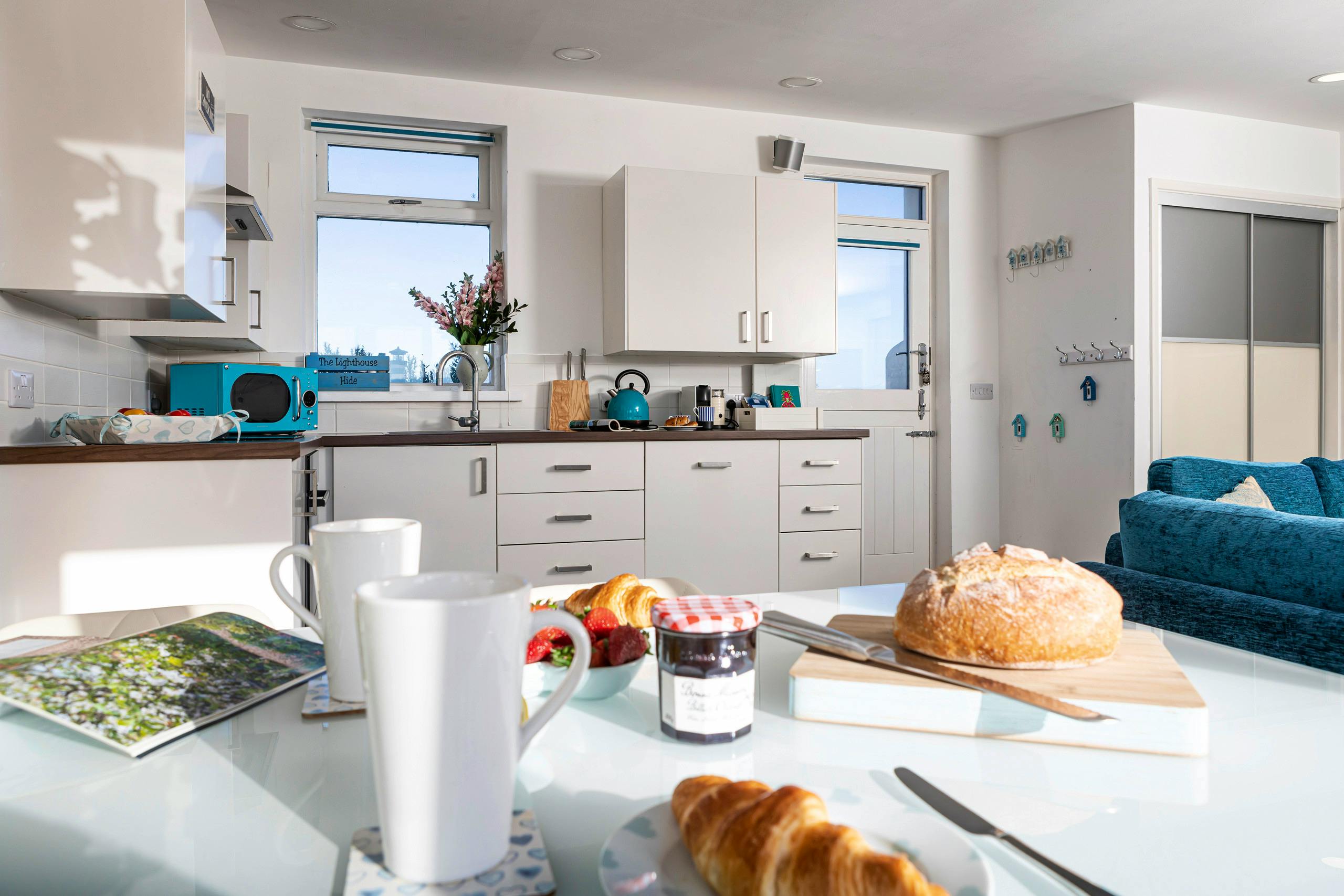 Walney Island Lighthouse Cottage Bright cottage in Cumbria