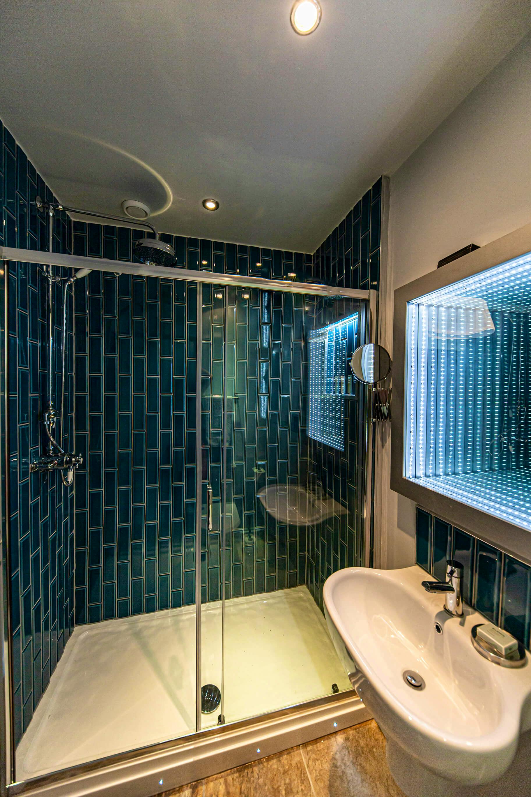 Room 5 - Morris Blue