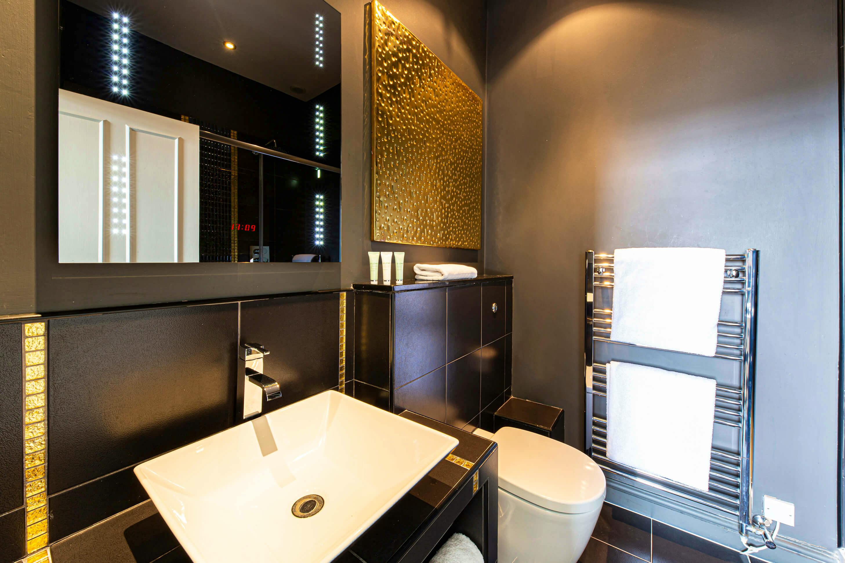 Room 6 - The Boudoir