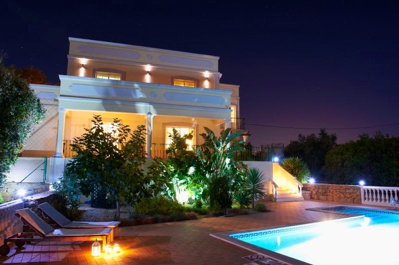 Last Minute Valentine's & Half Term Availability