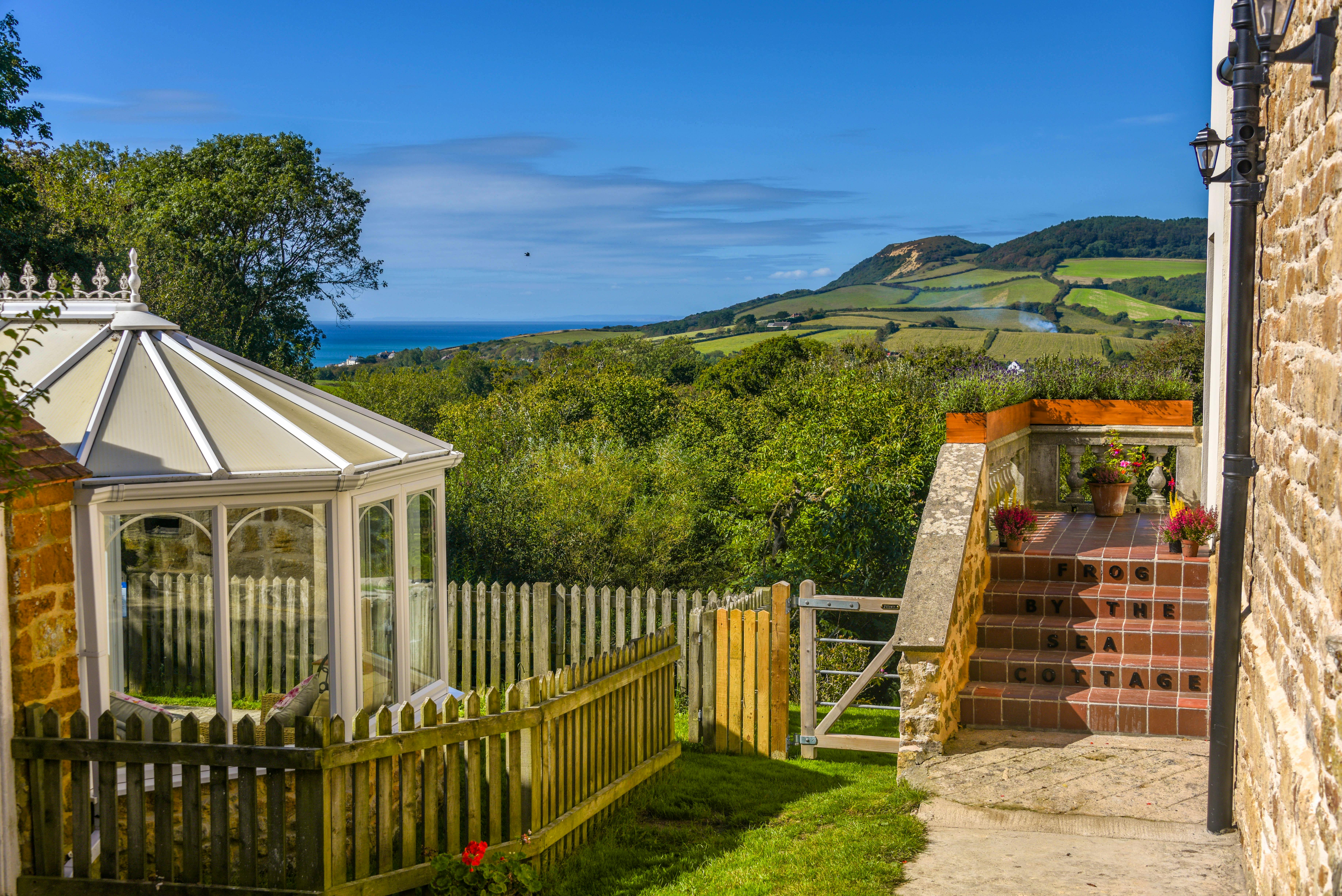 Private entrance steps