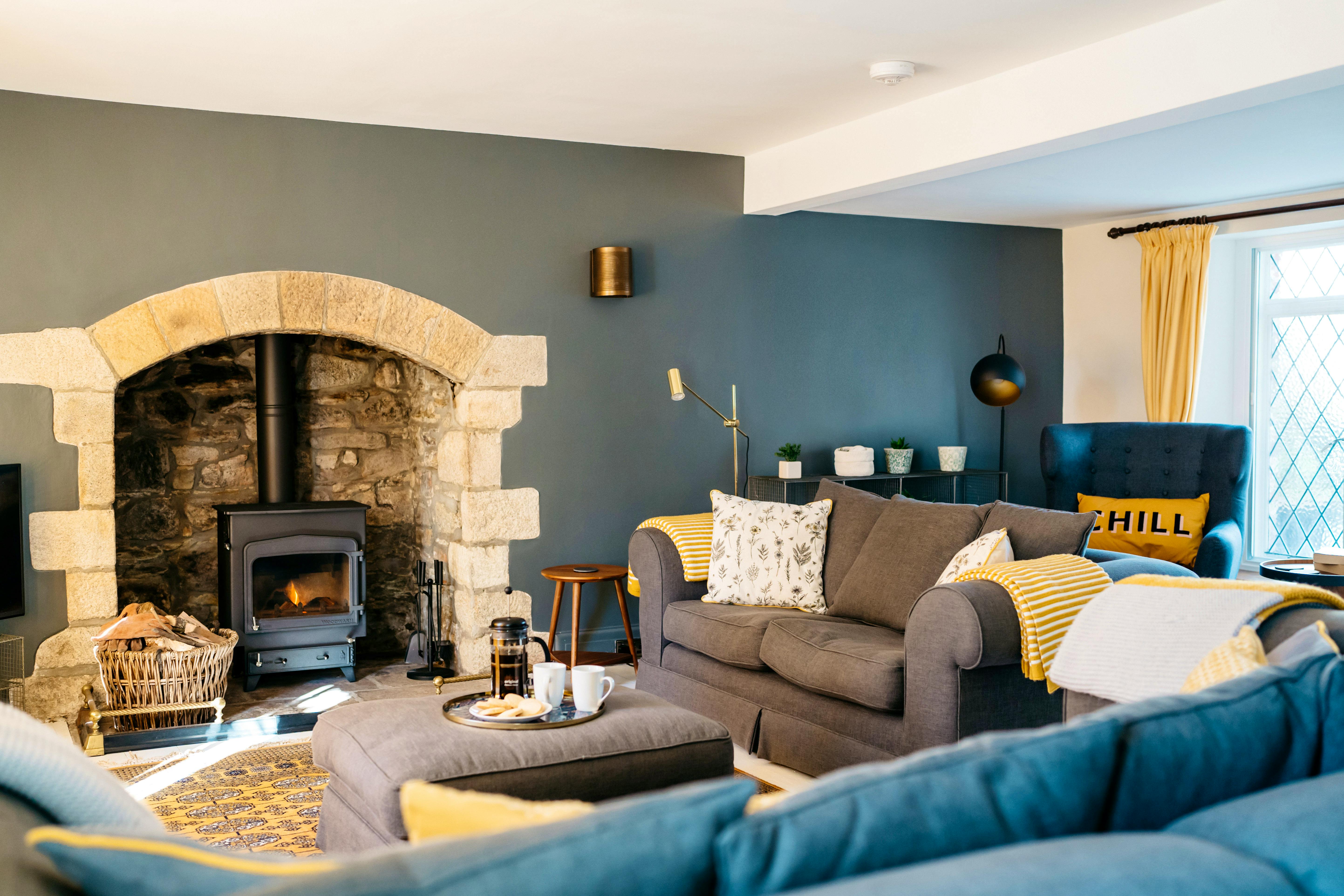 Snug lounge with Sky and smart tv