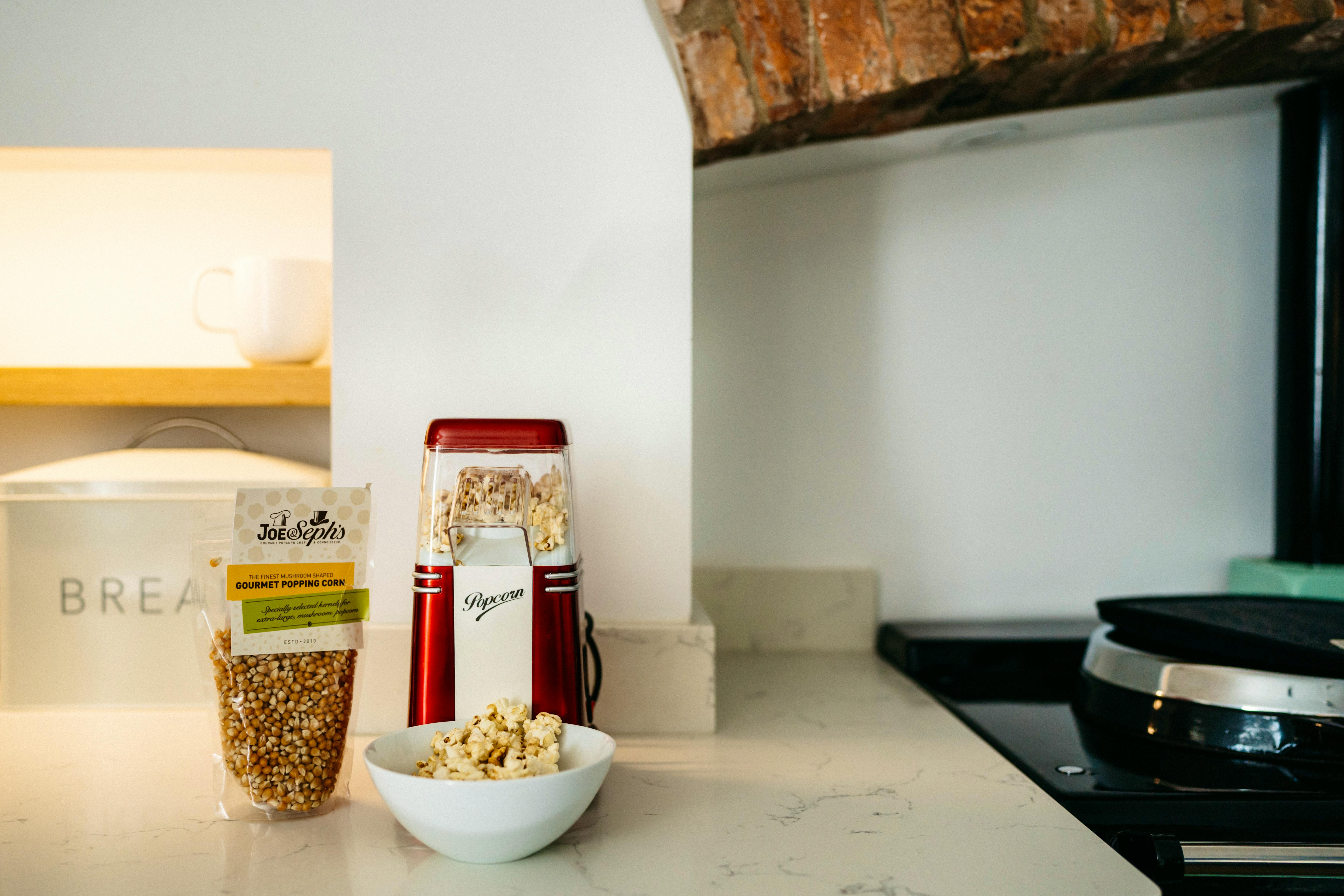 Popcorn machine for movies