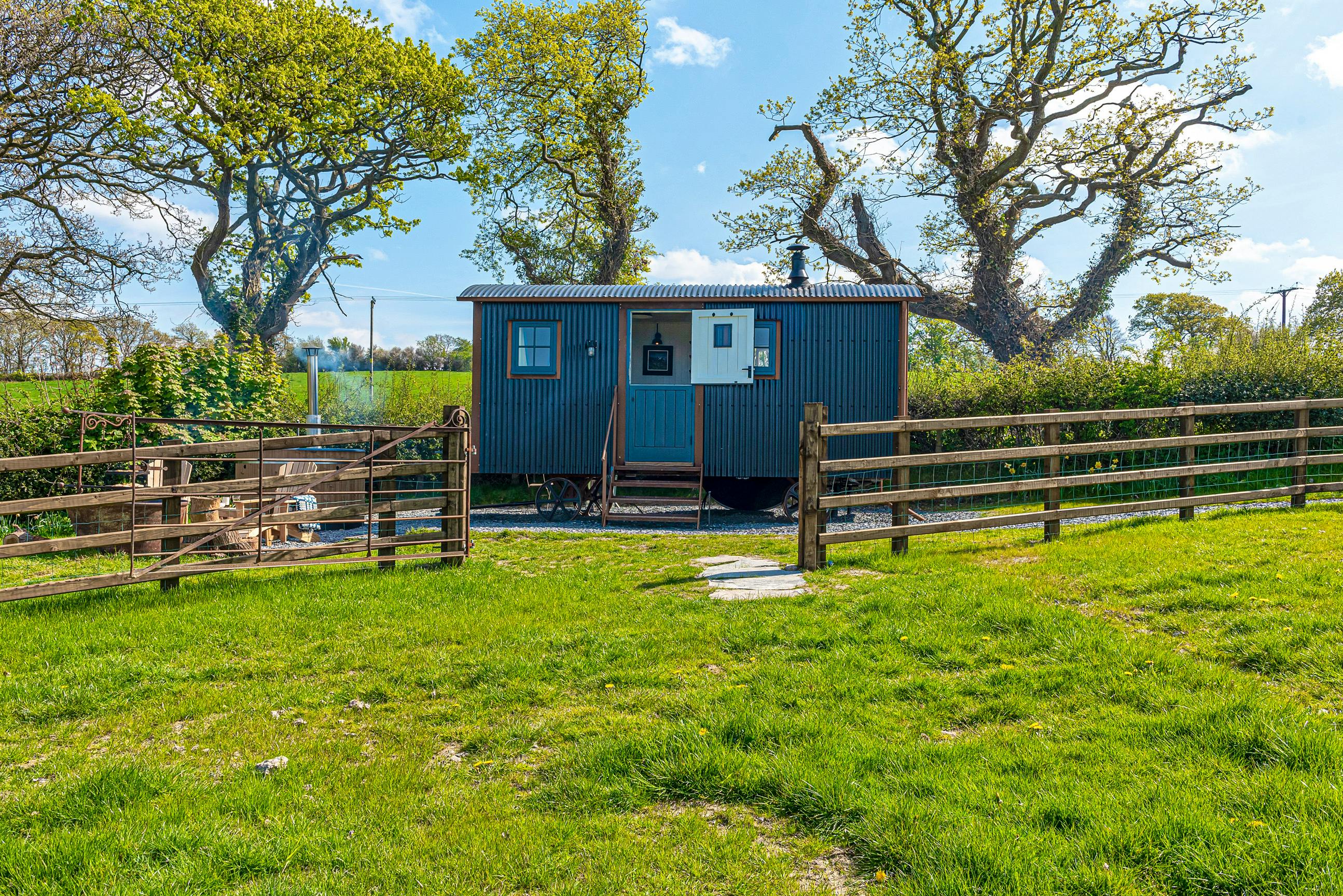 Secluded Shepherds Hut area