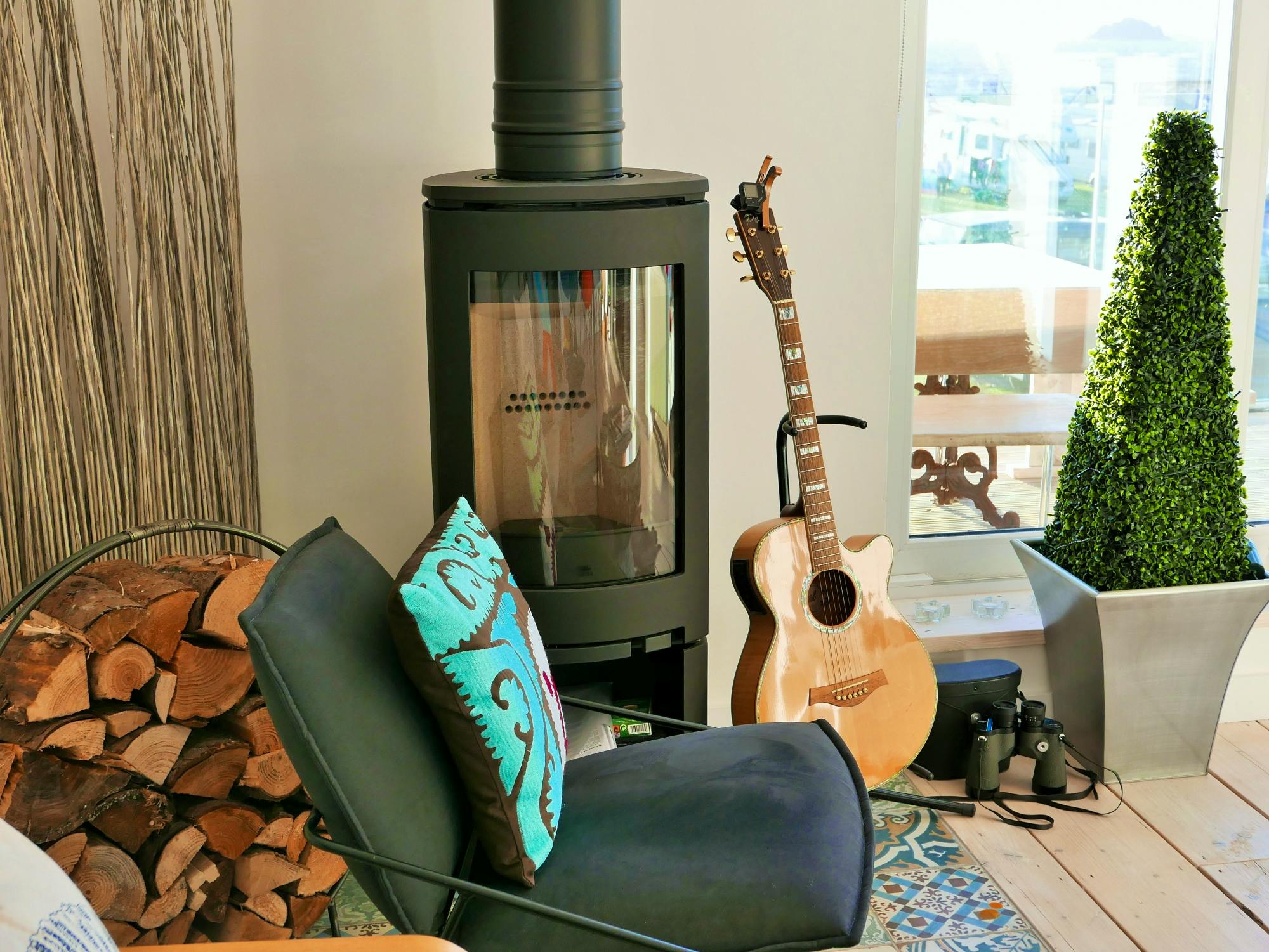 10 Budget CoolStays!